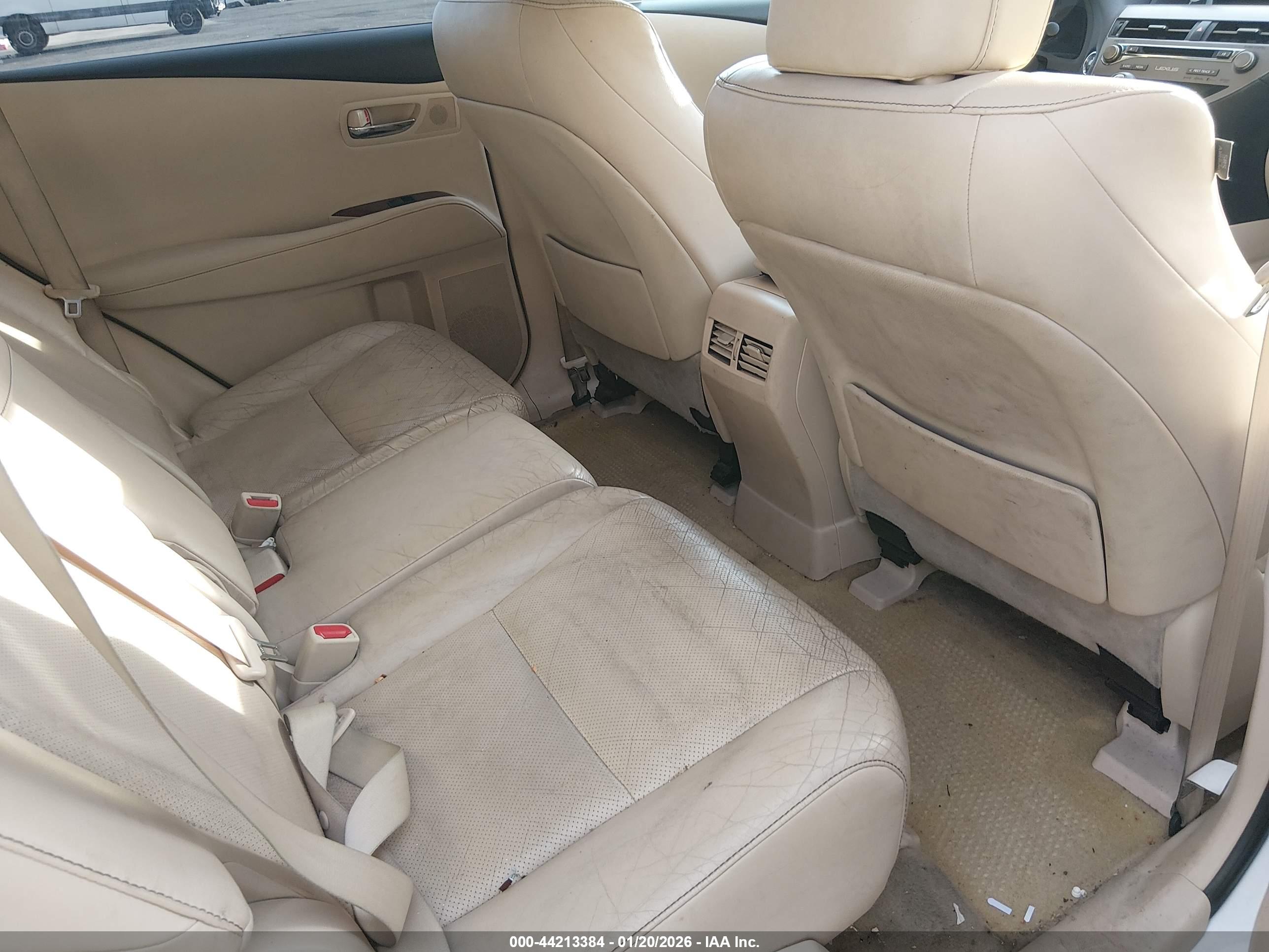 LEXUS RX image 8