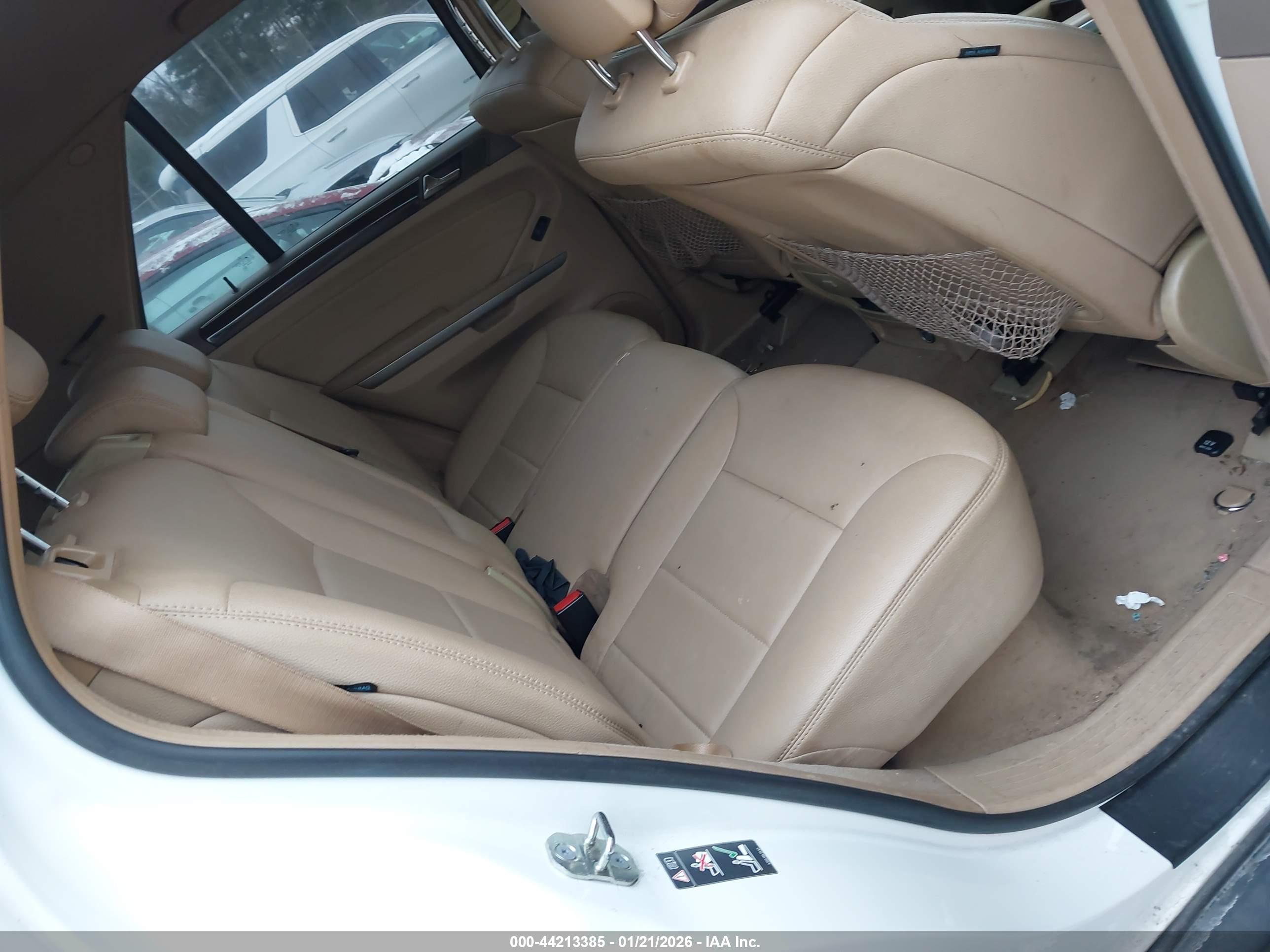 MERCEDES-BENZ ML image 8