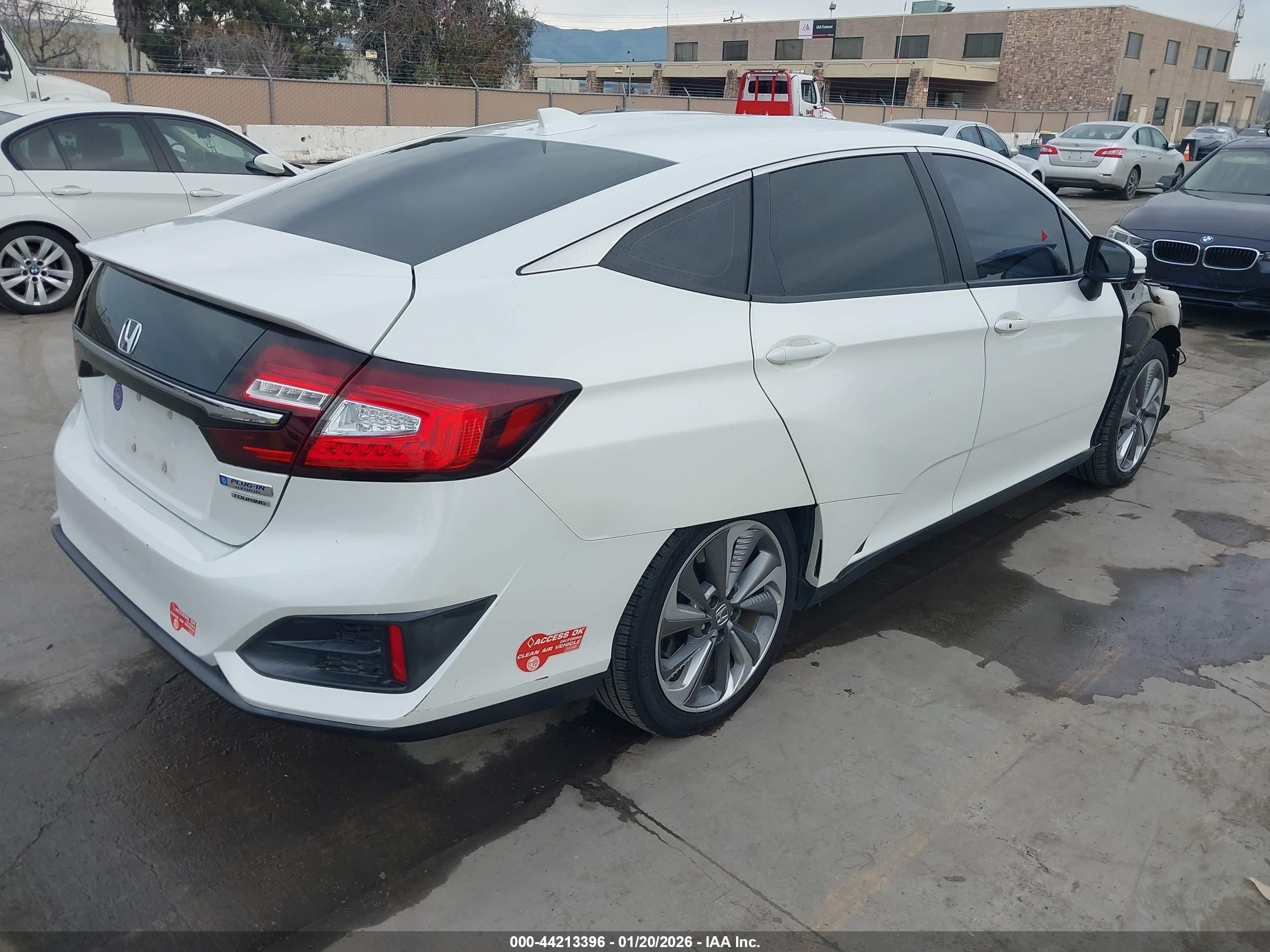 HONDA CLARITY image 4