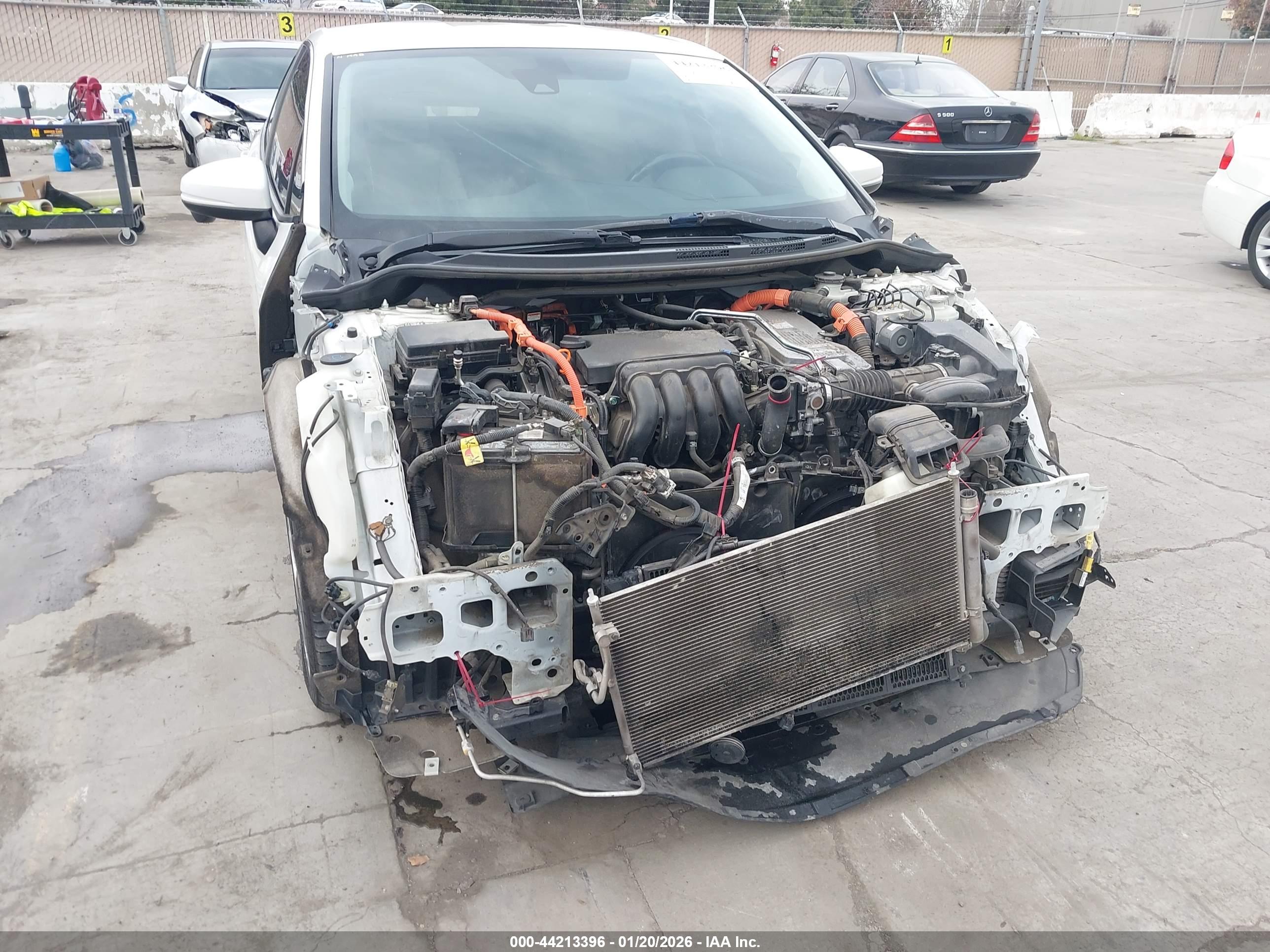 HONDA CLARITY image 6