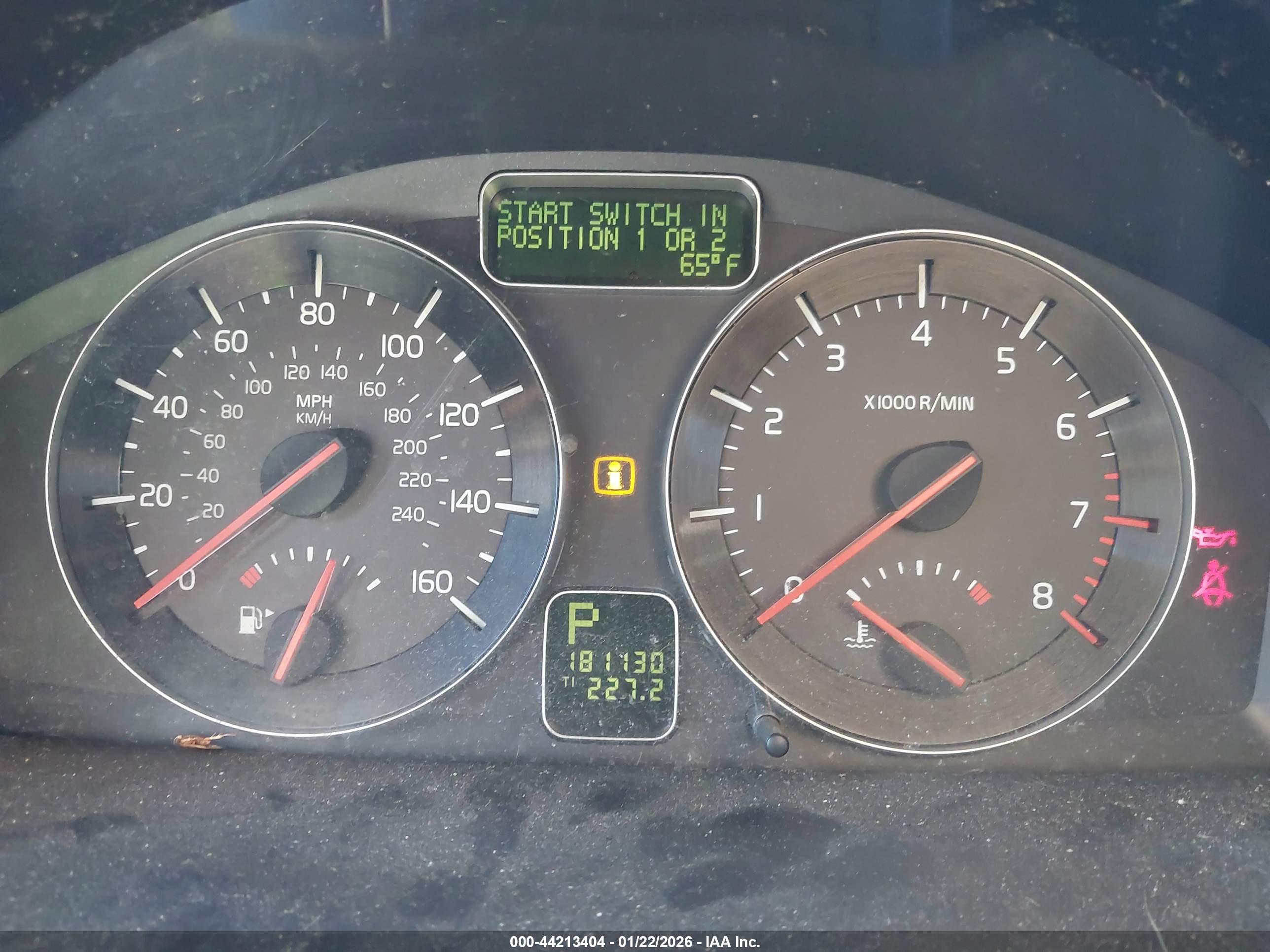 VOLVO C70 image 7