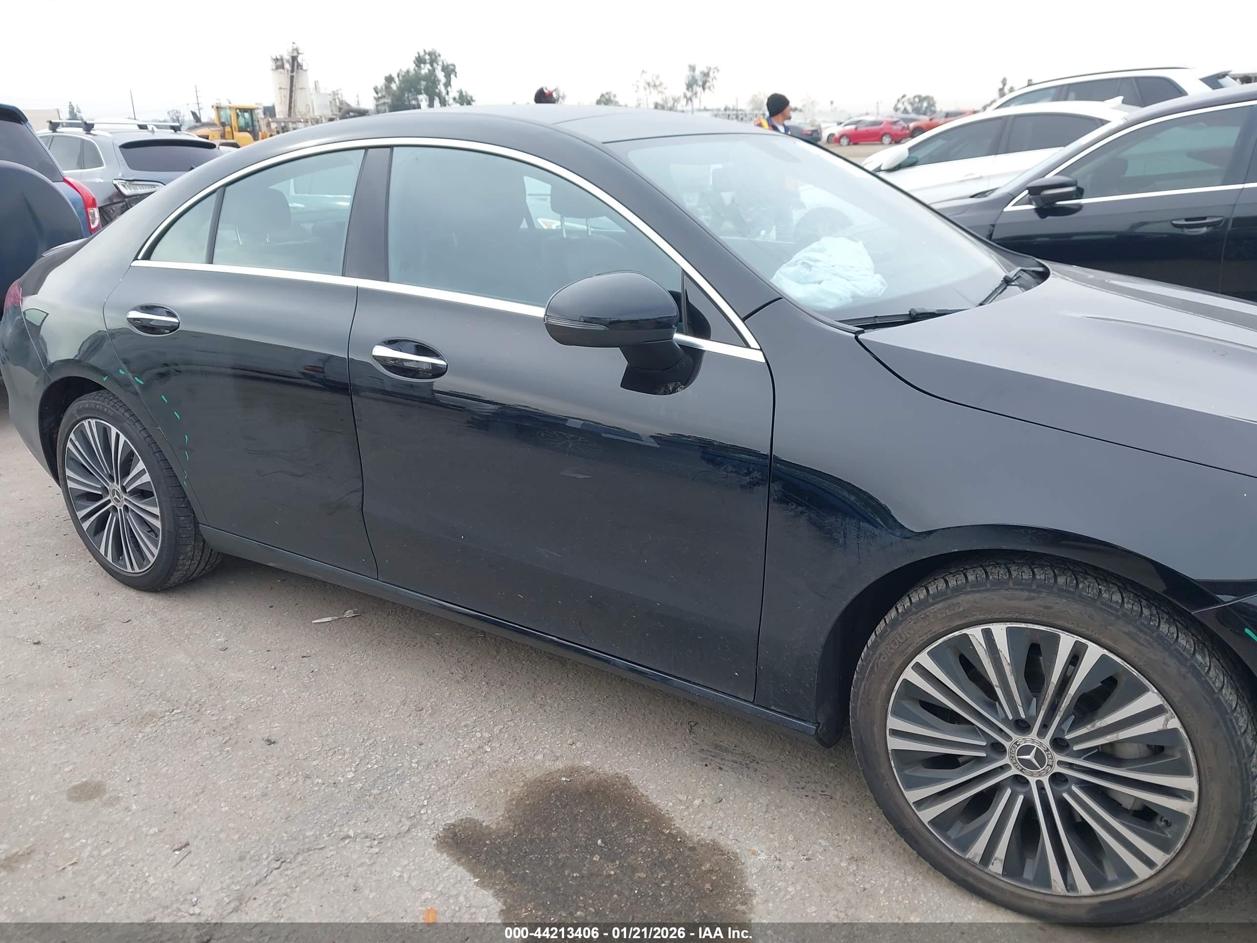 MERCEDES-BENZ CLA image 6