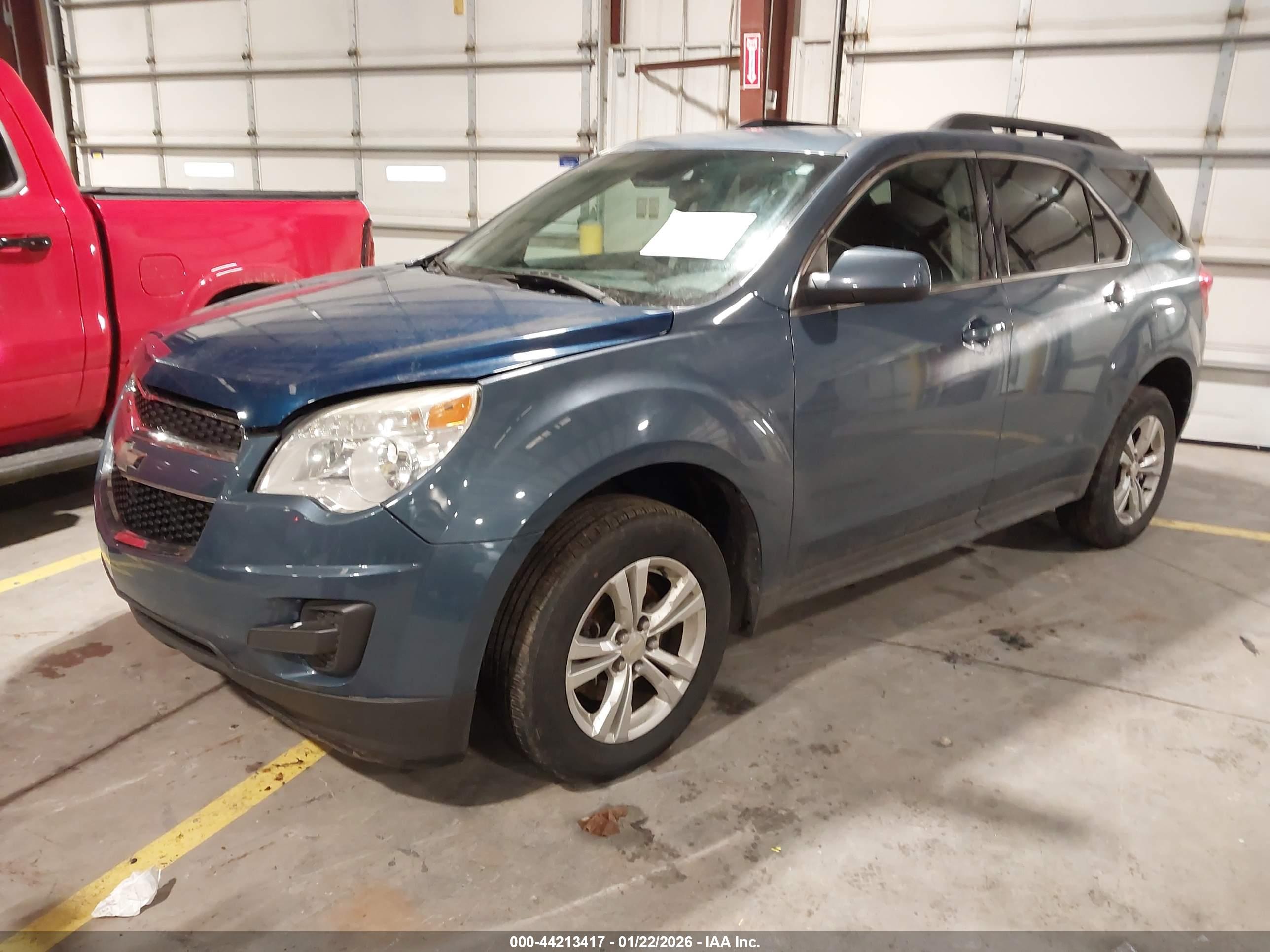 CHEVROLET EQUINOX image 2