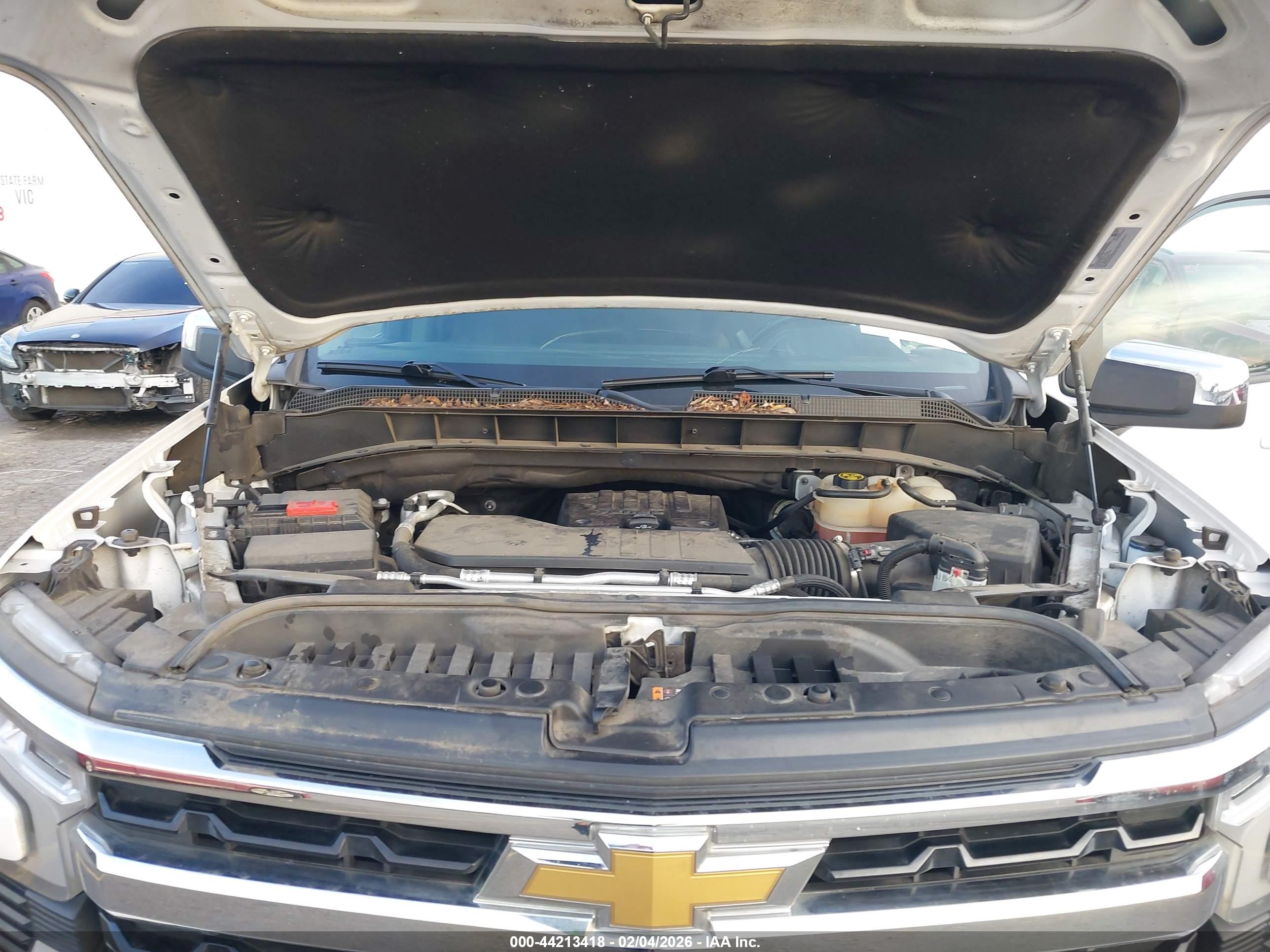 CHEVROLET SILVERADO image 10