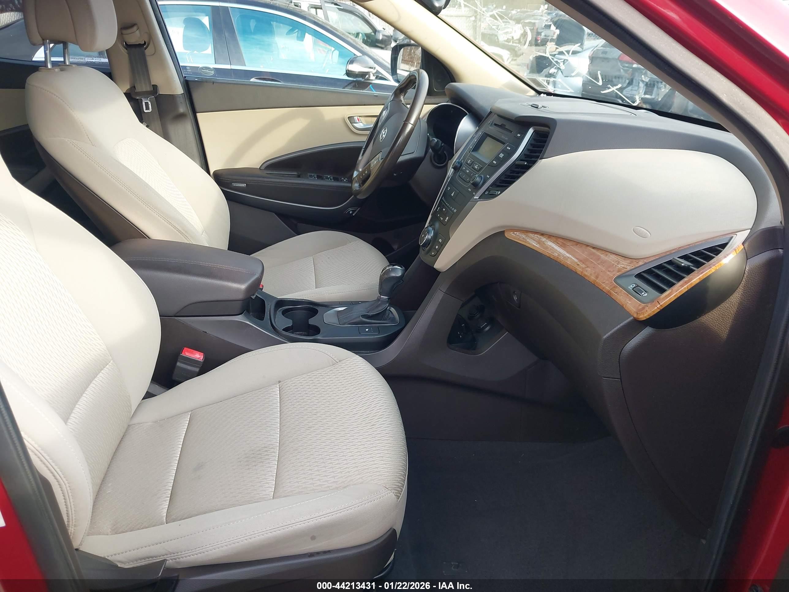 HYUNDAI SANTA image 5