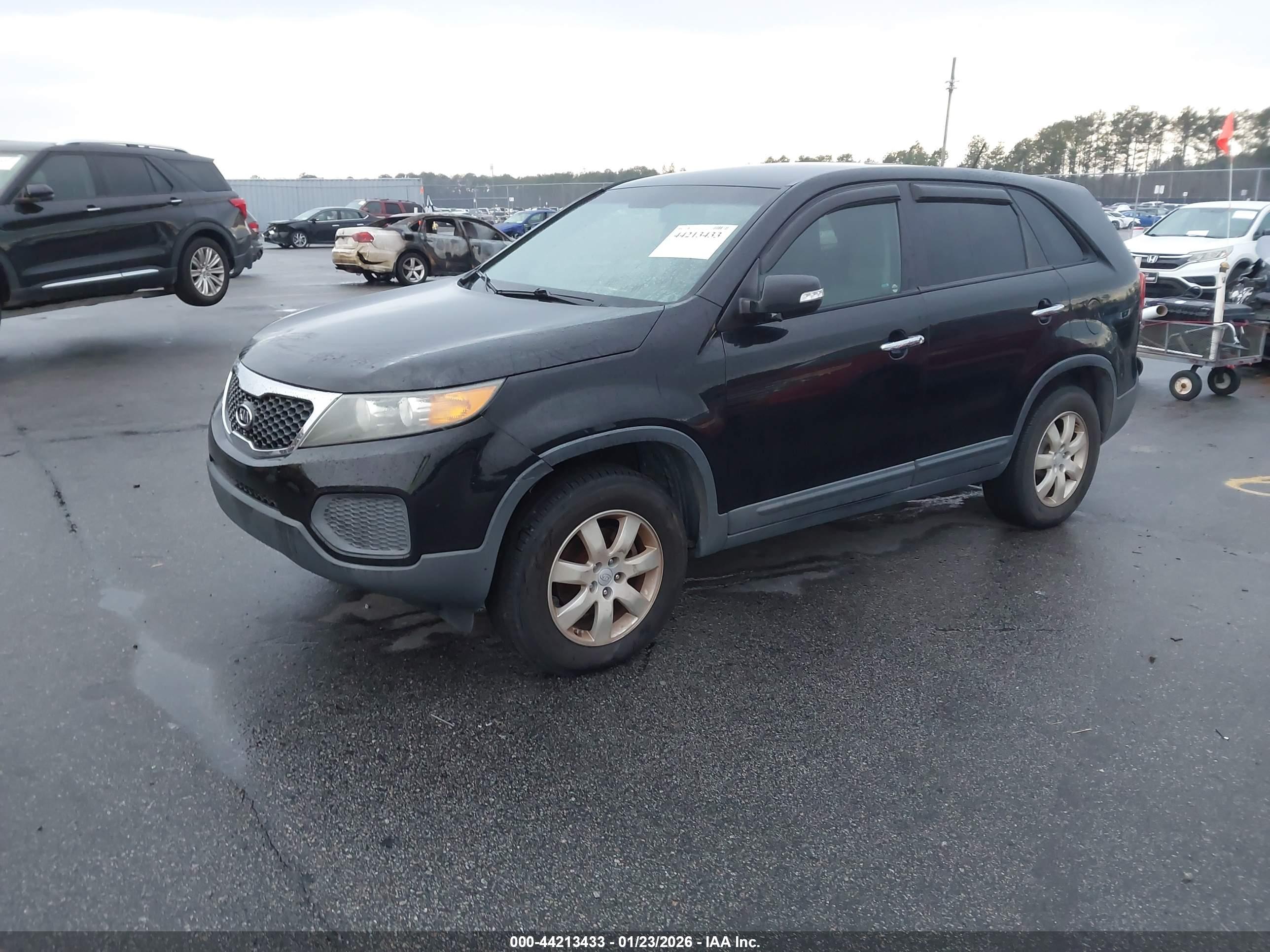 KIA SORENTO image 2
