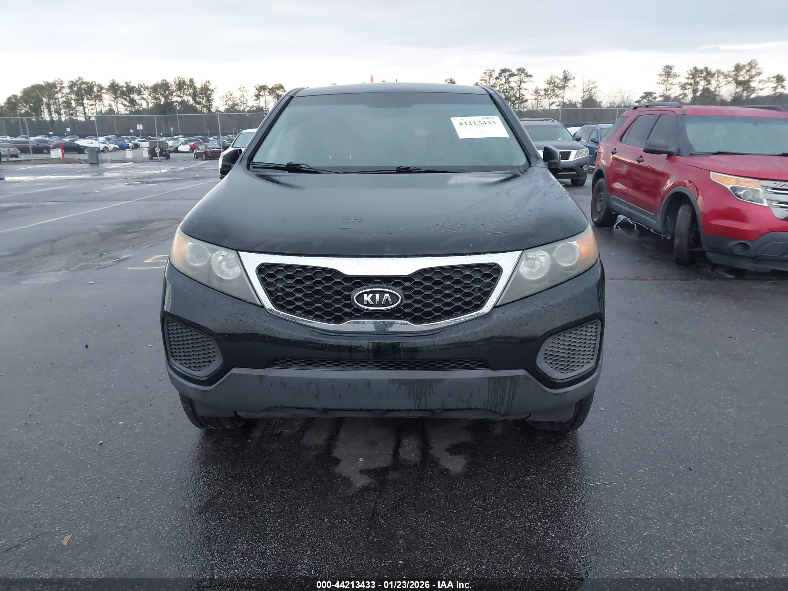 KIA SORENTO image 6