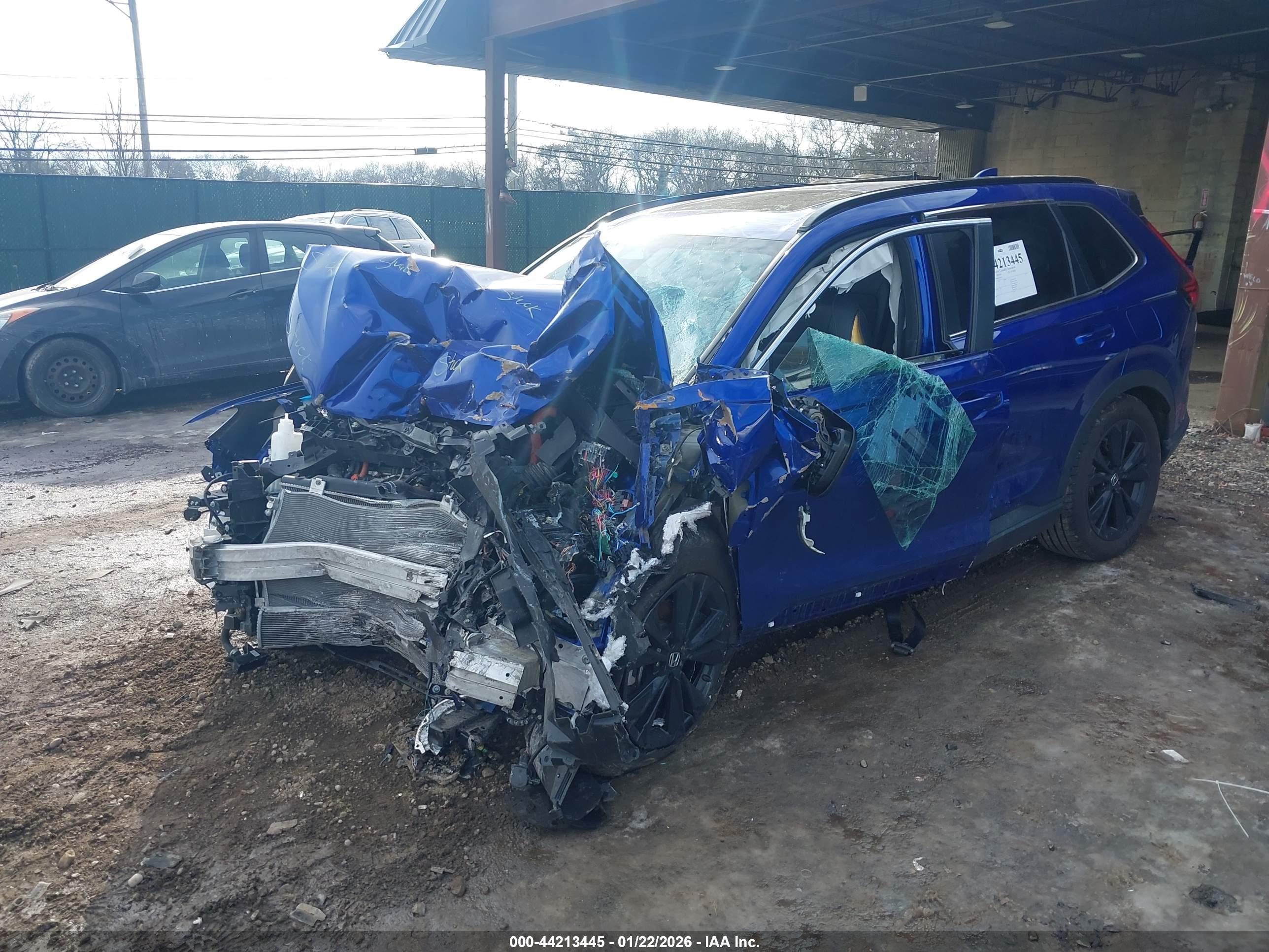 HONDA CR-V image 2