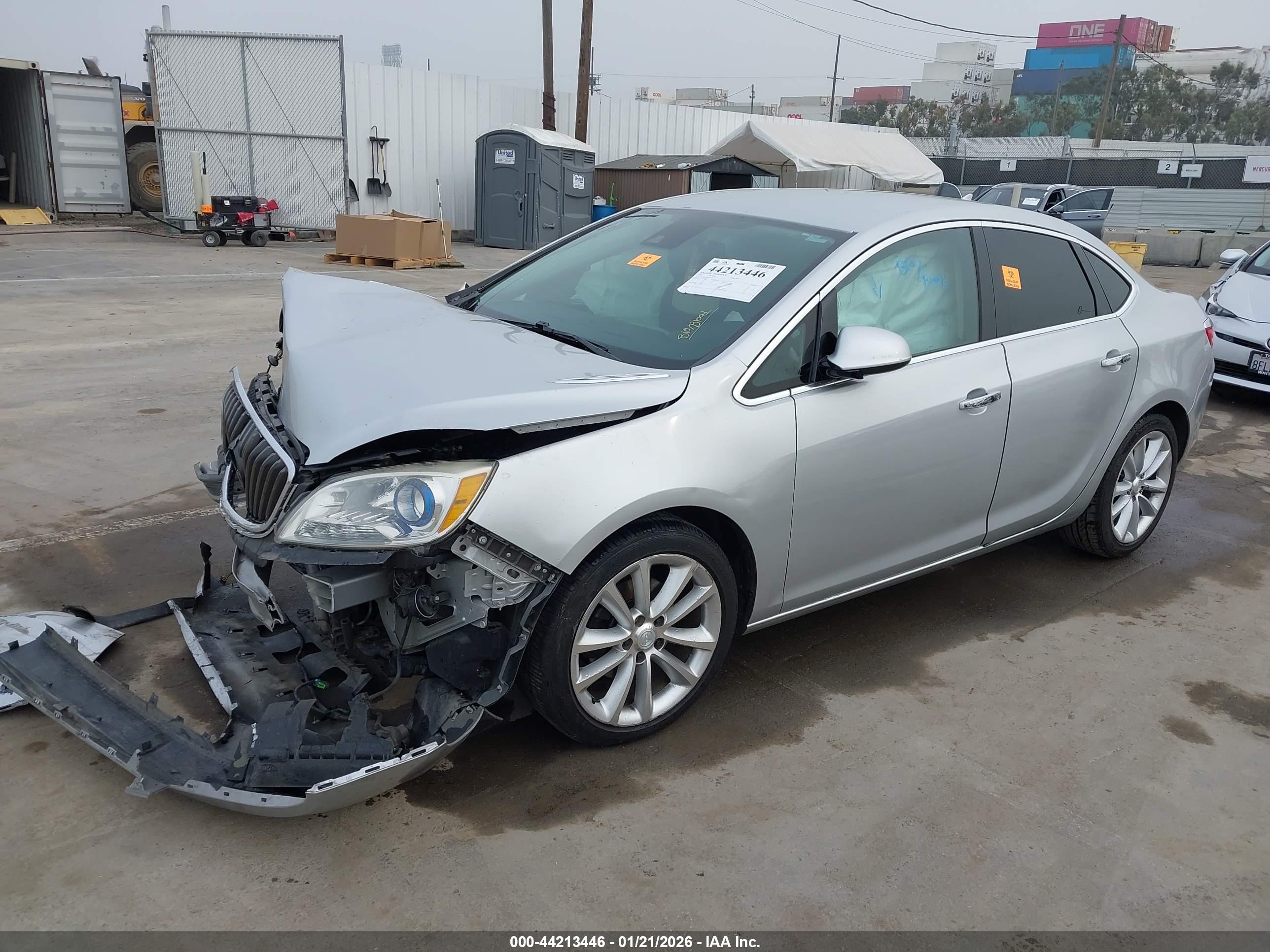 BUICK VERANO image 2