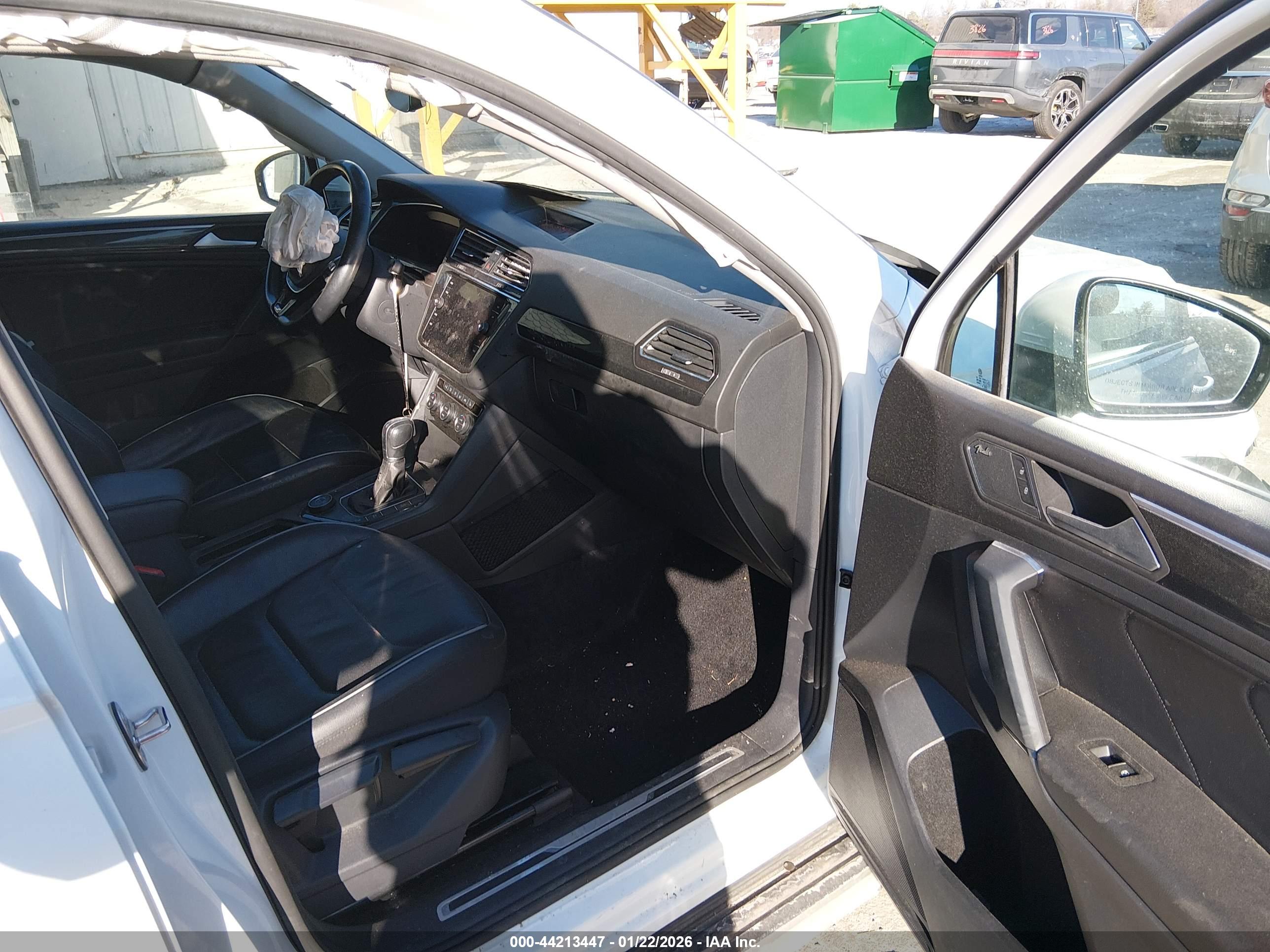 VOLKSWAGEN TIGUAN image 5