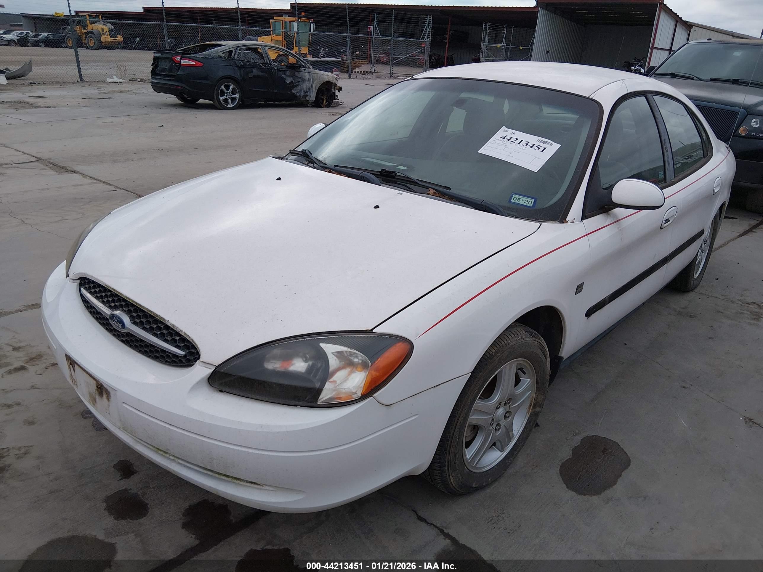 FORD TAURUS image 2