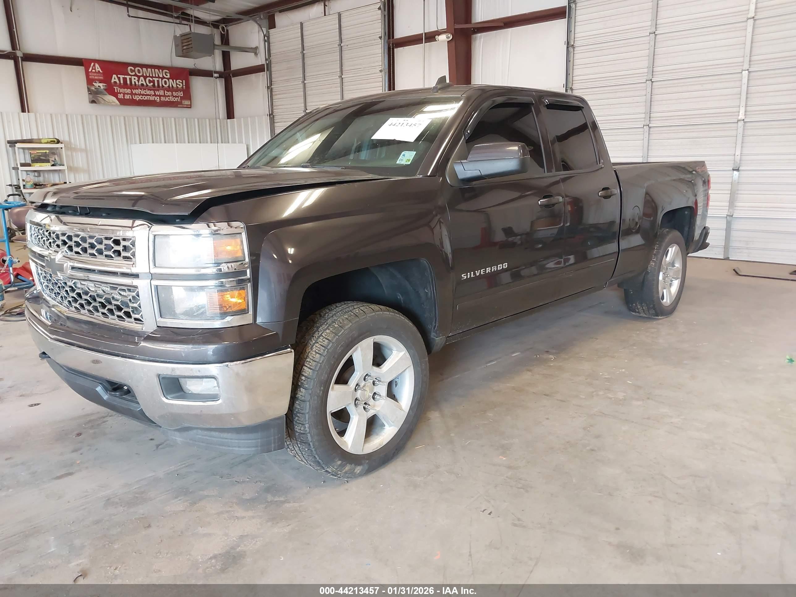 CHEVROLET SILVERADO image 2