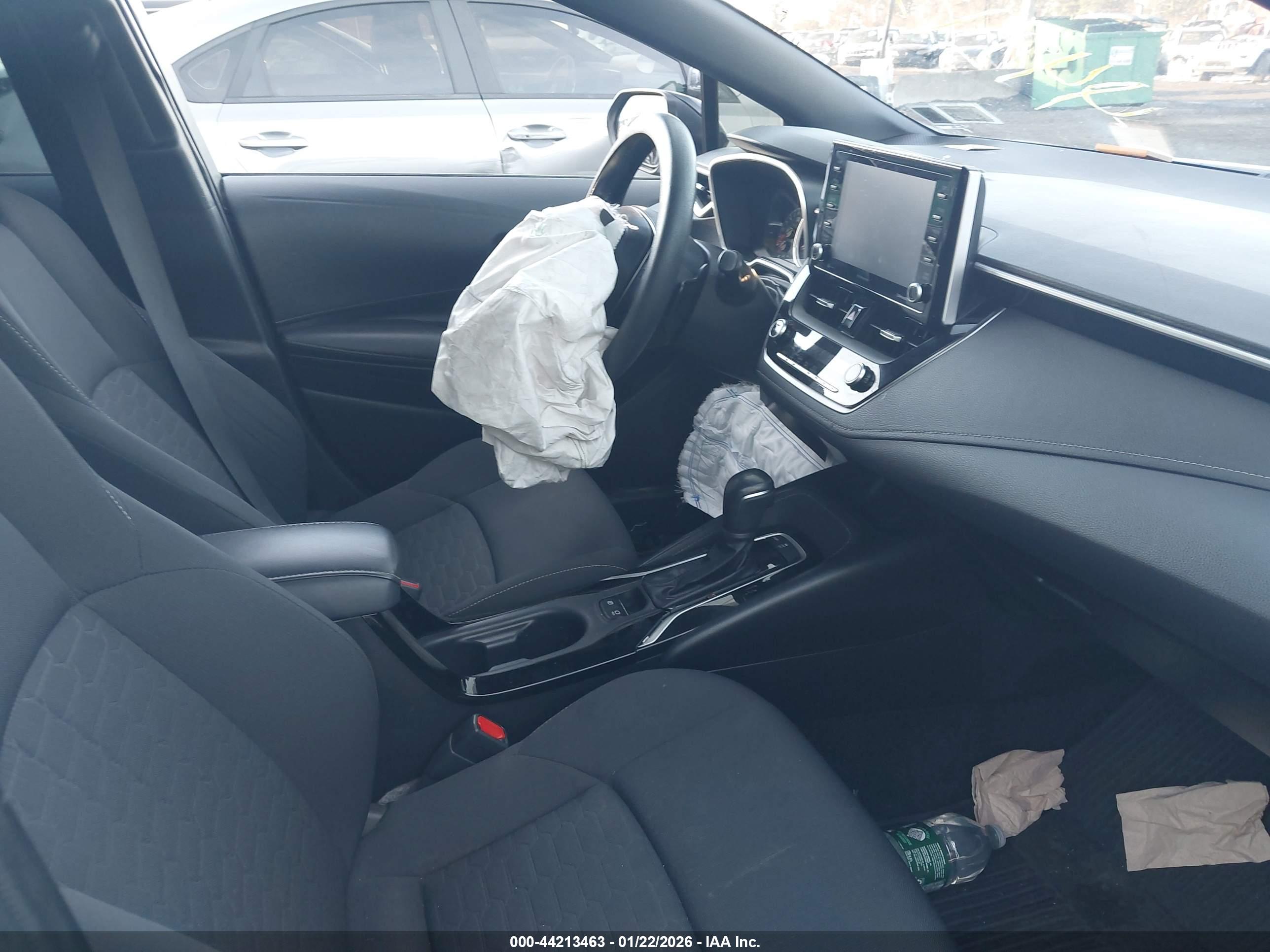 TOYOTA COROLLA image 5