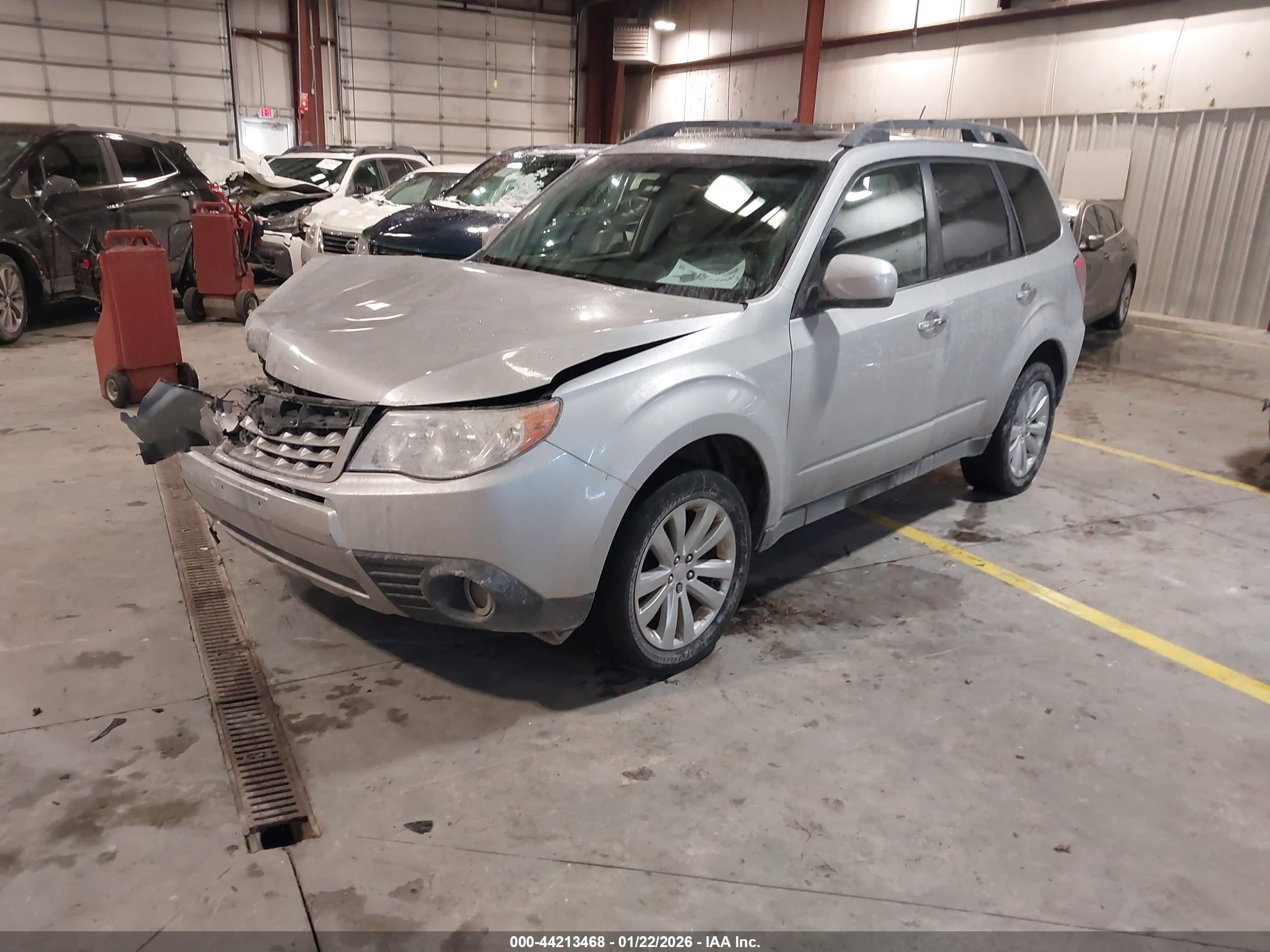 SUBARU FORESTER image 2
