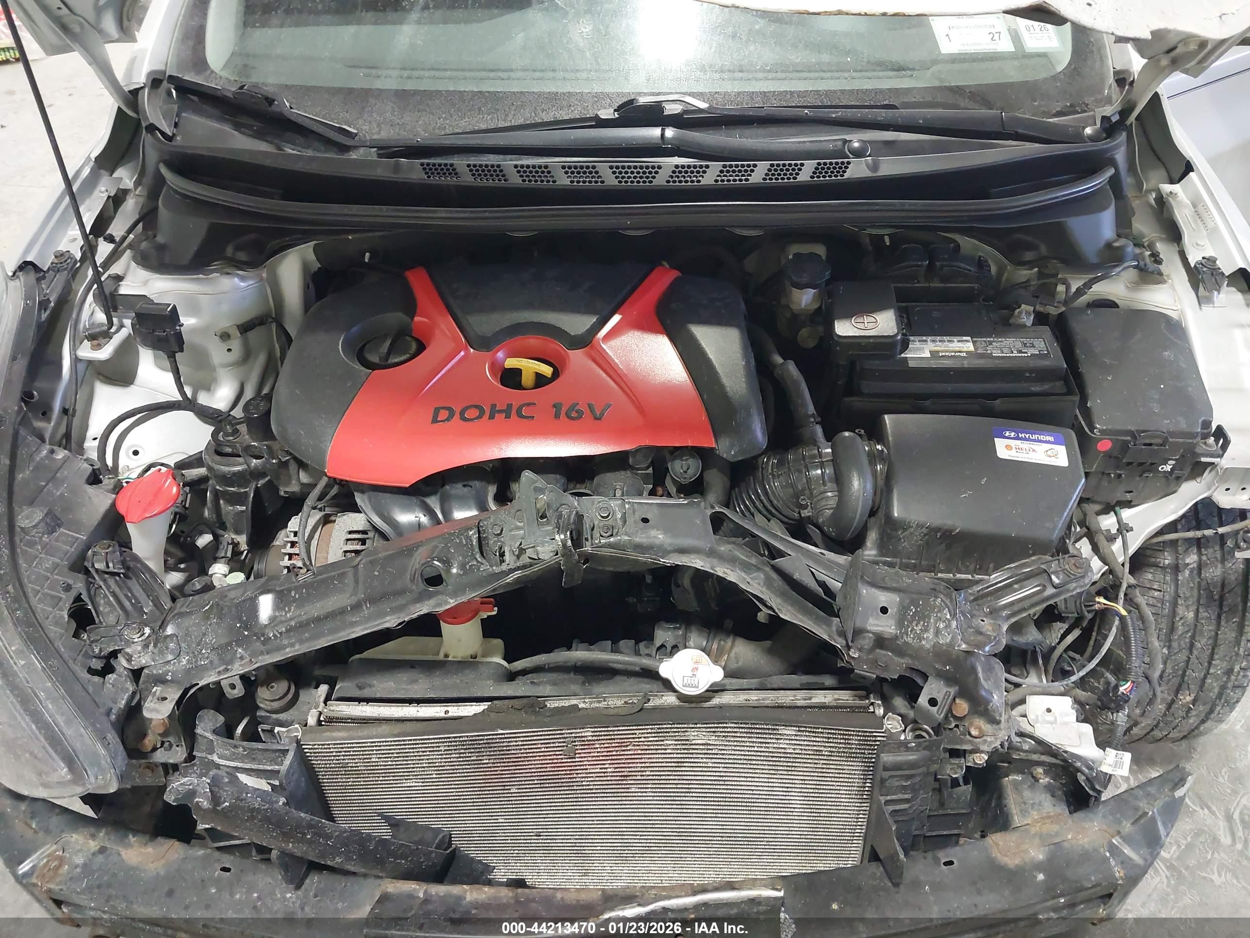 HYUNDAI ELANTRA image 10