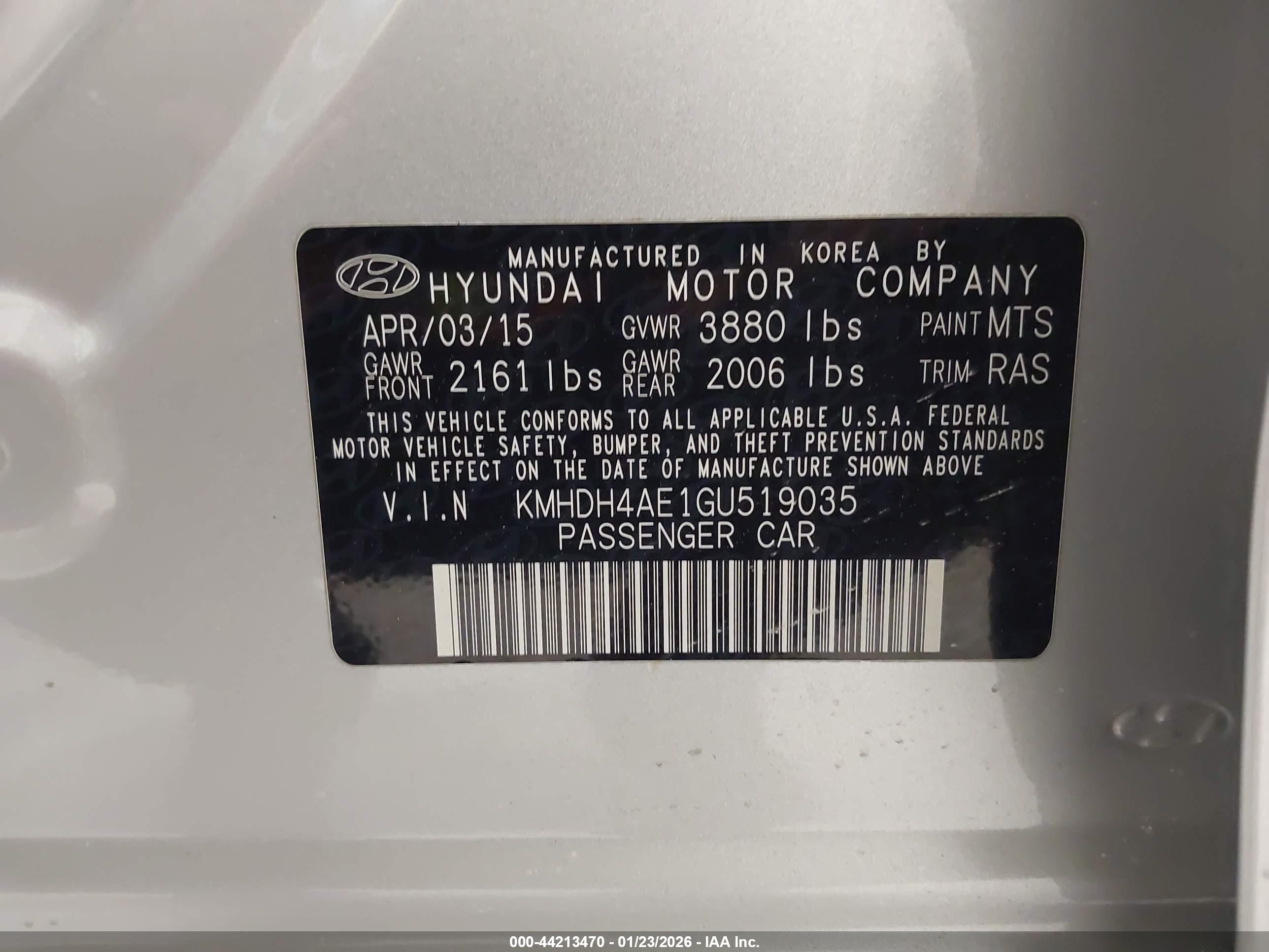 HYUNDAI ELANTRA image 9