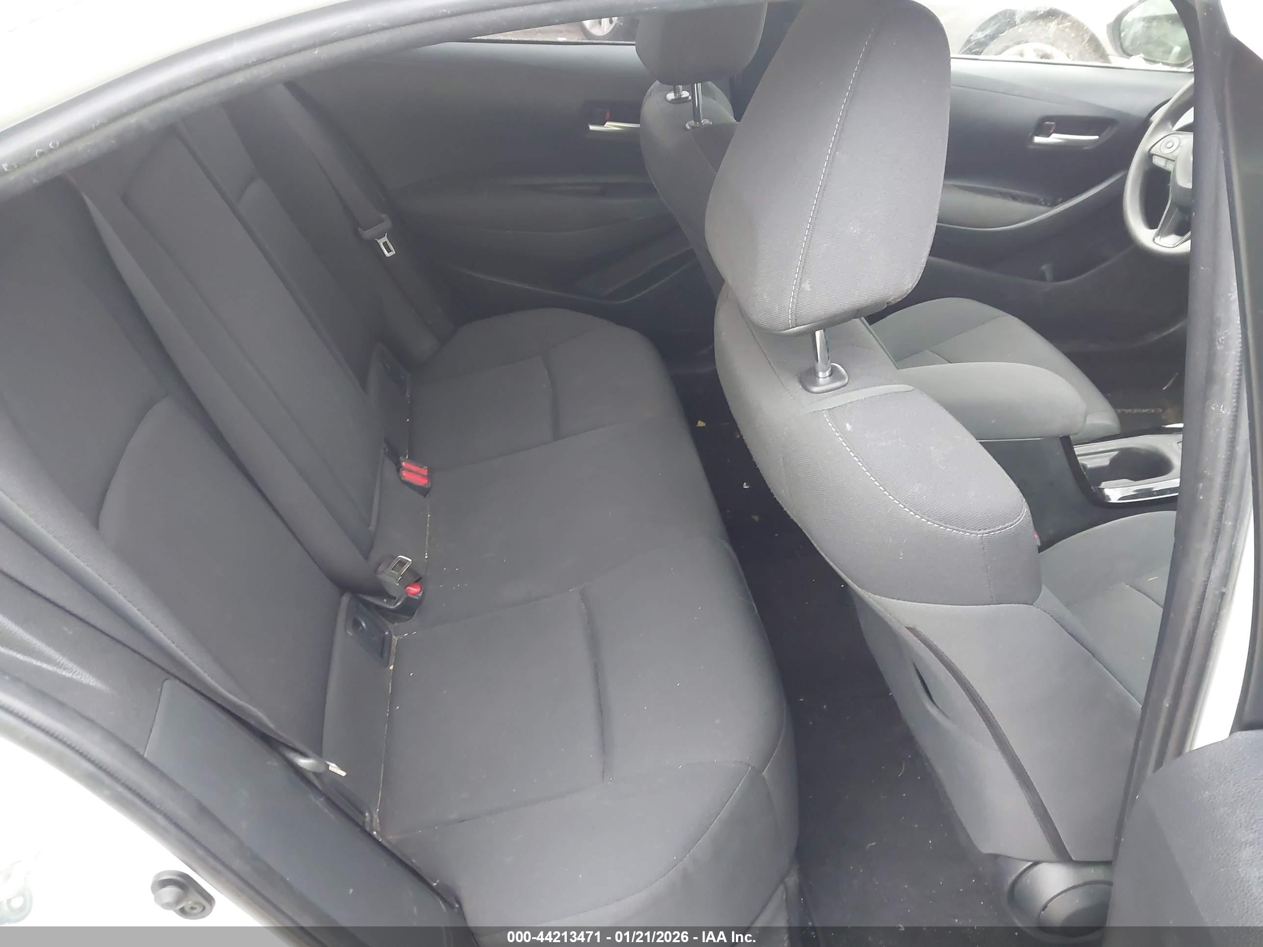 TOYOTA COROLLA image 8
