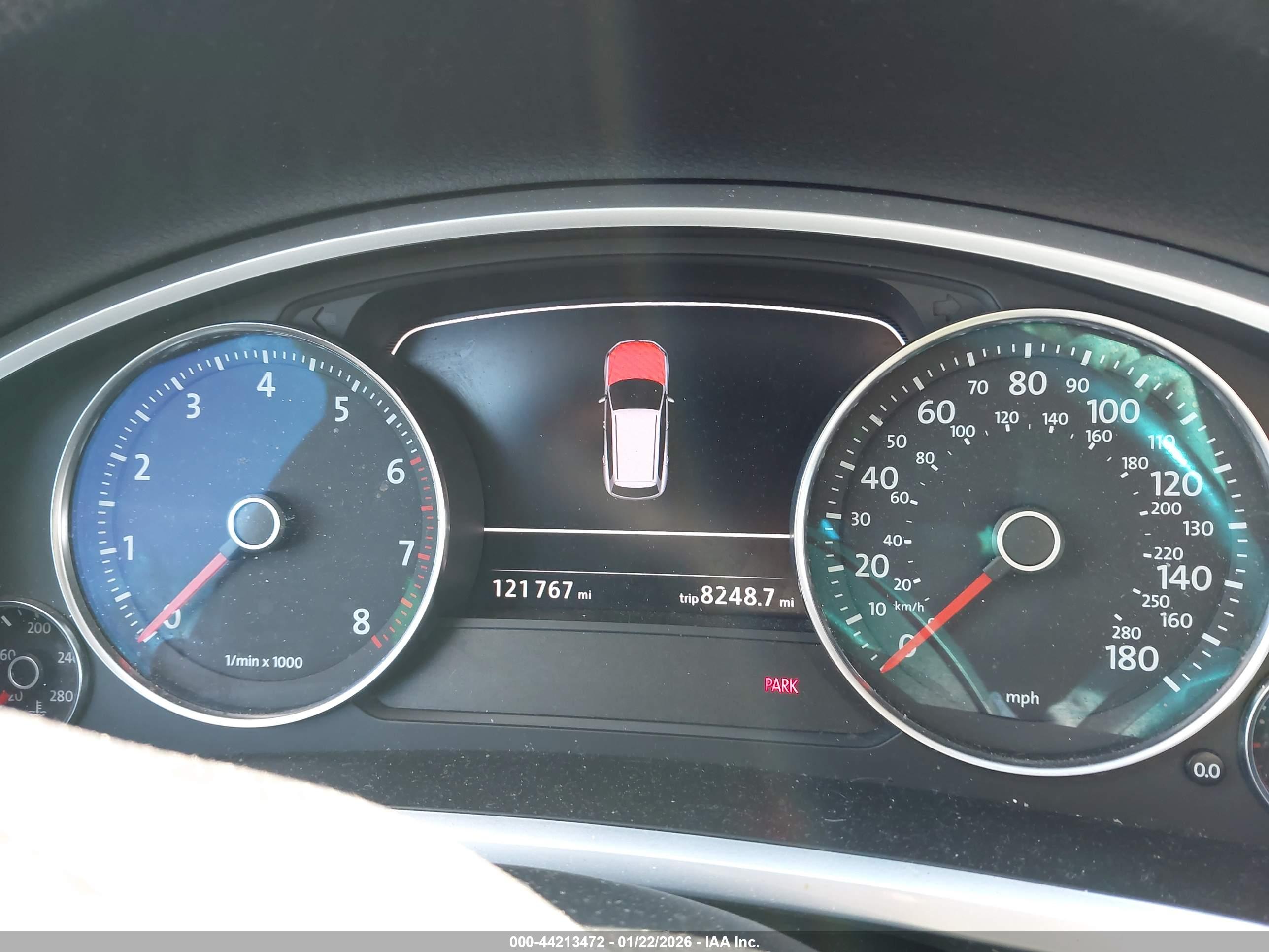 VOLKSWAGEN TOUAREG image 7