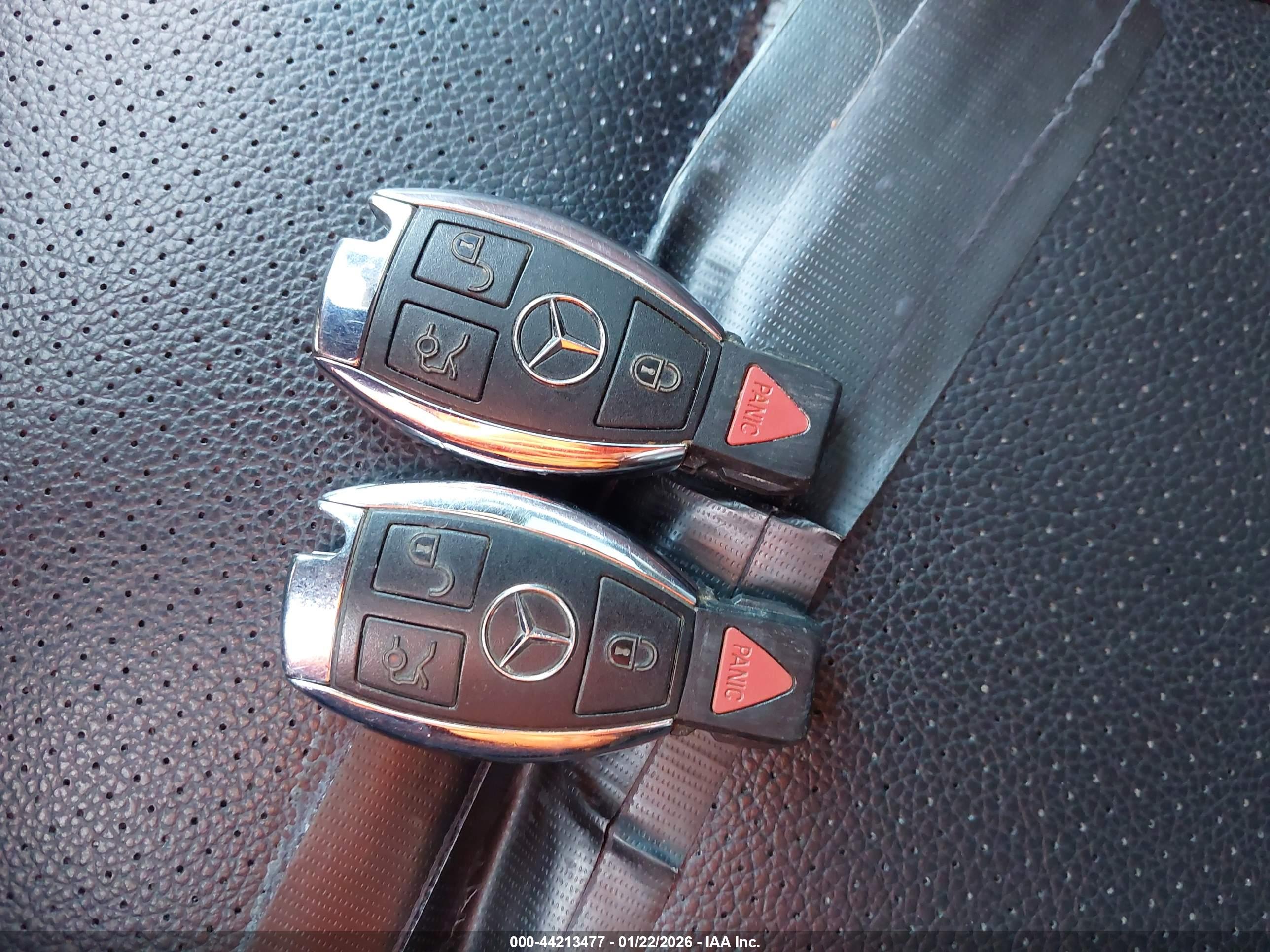 MERCEDES-BENZ C-CLASS image 11