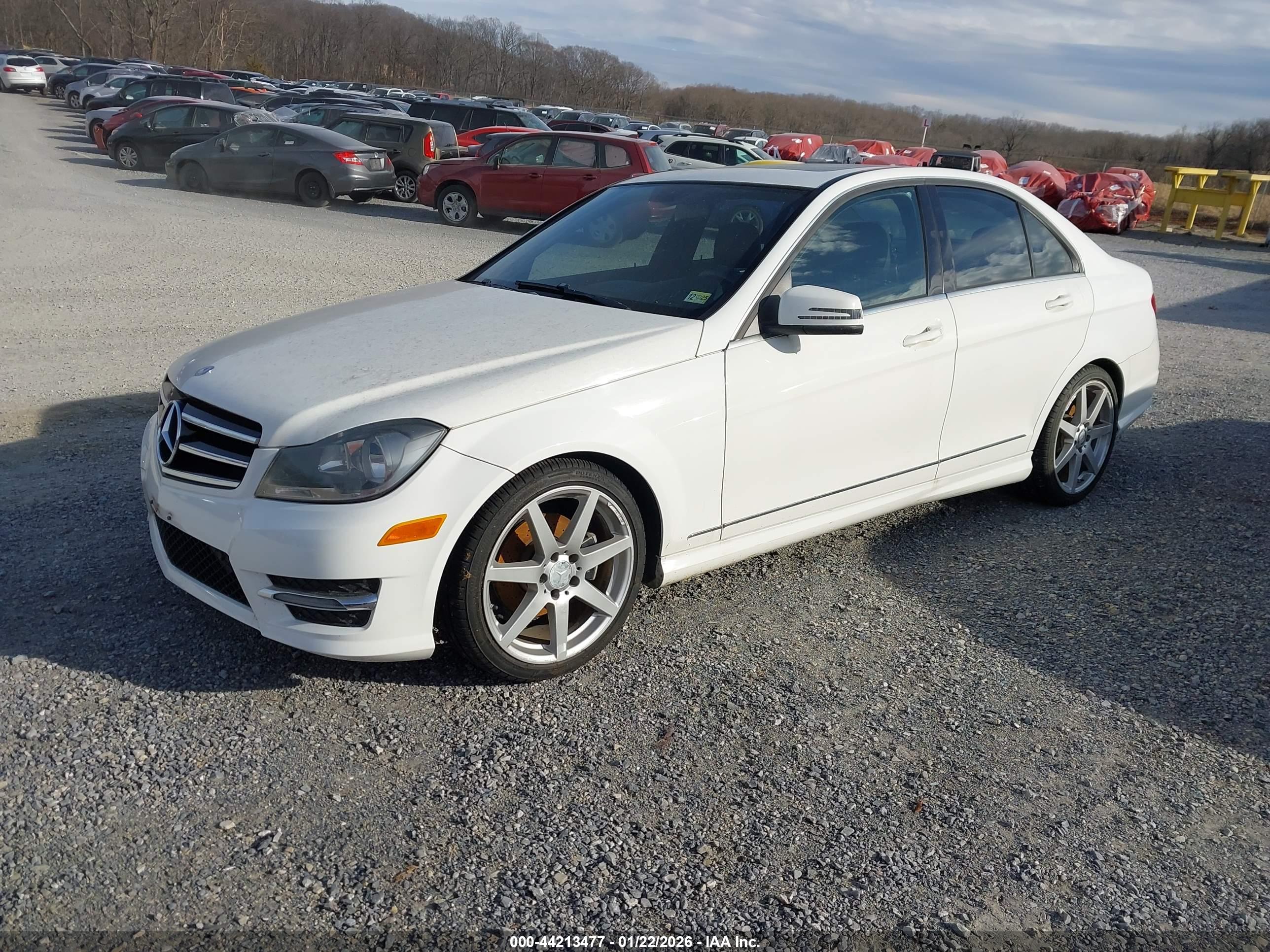 MERCEDES-BENZ C-CLASS image 2