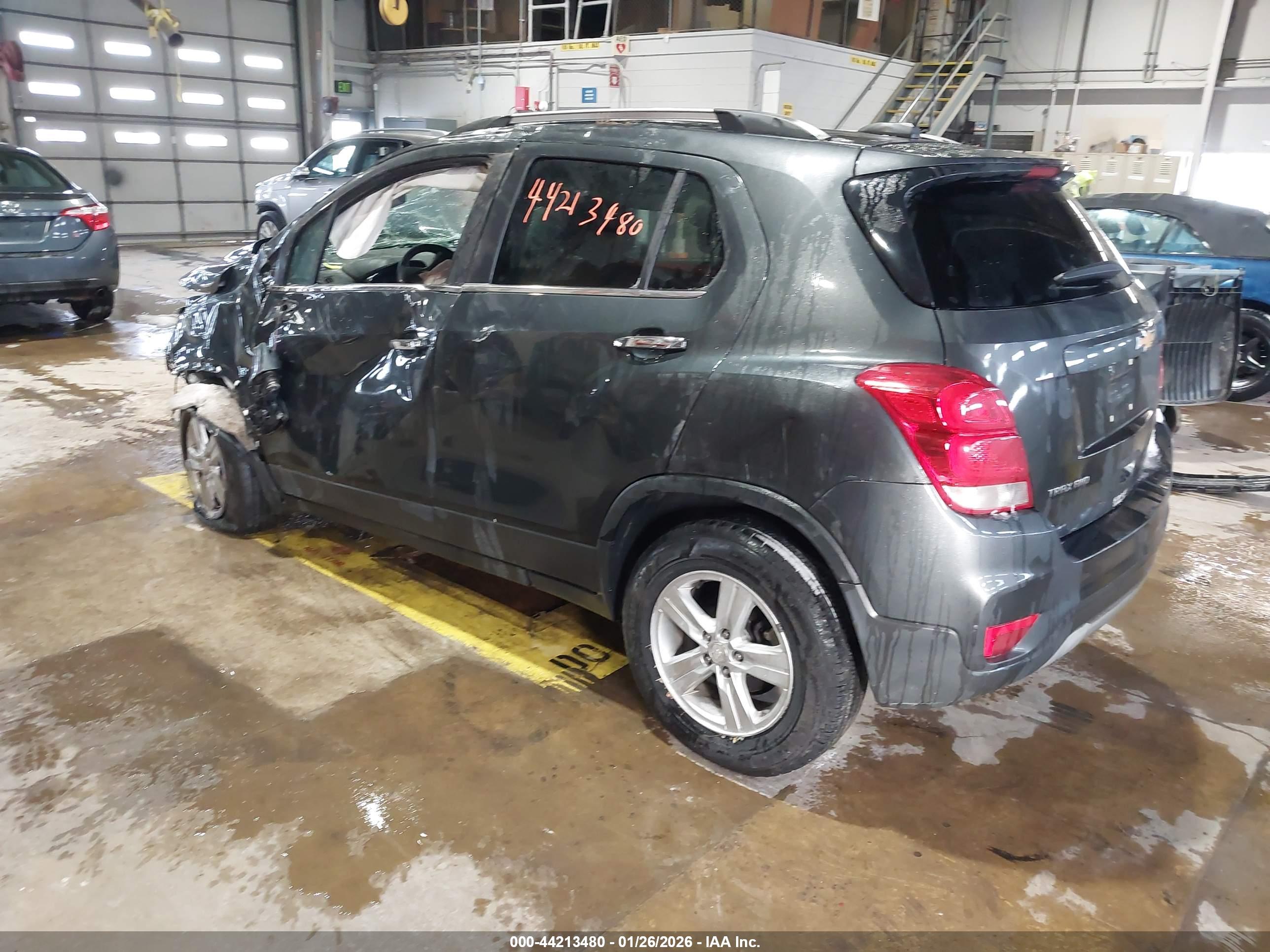 CHEVROLET TRAX image 3