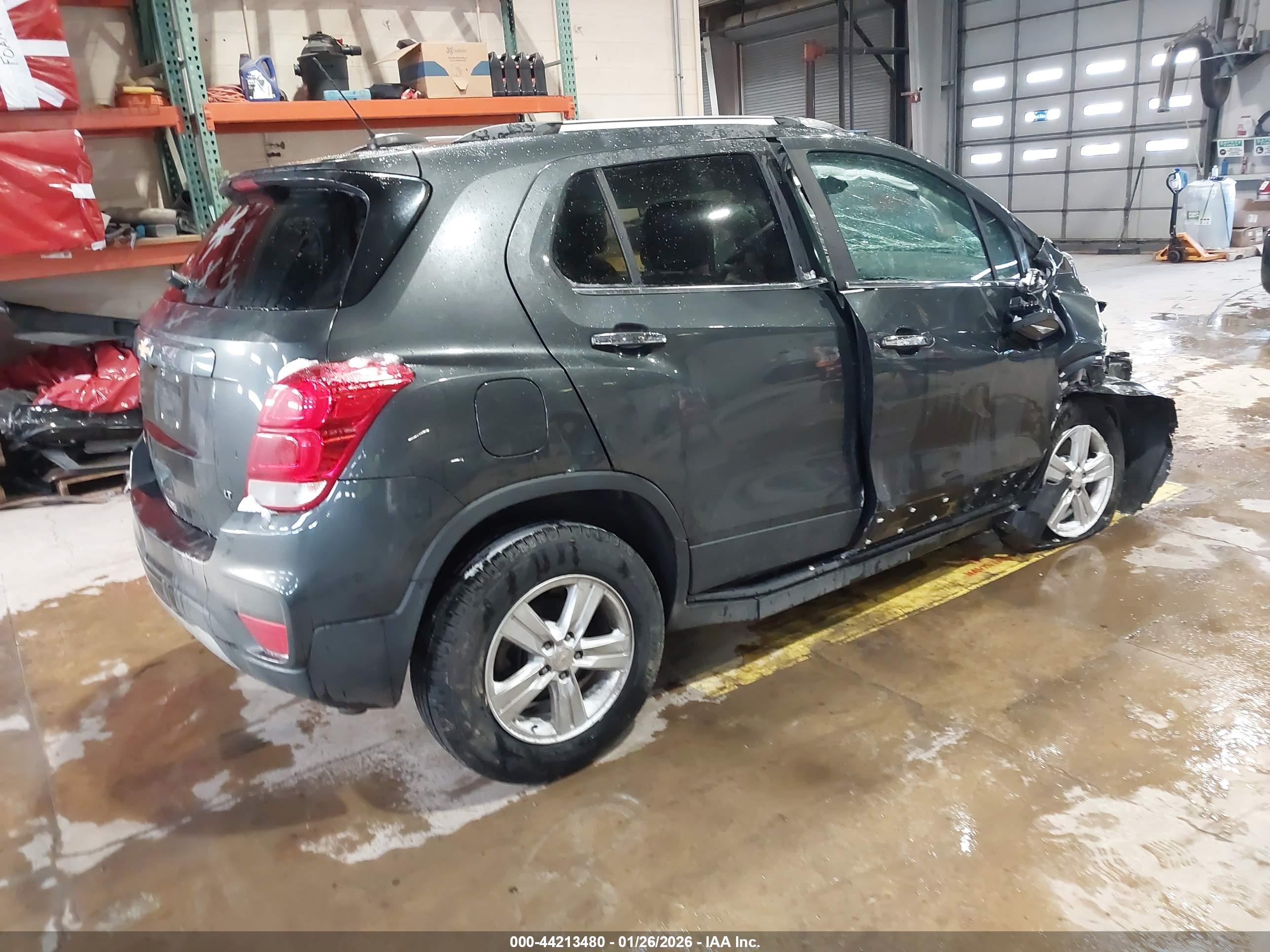 CHEVROLET TRAX image 4
