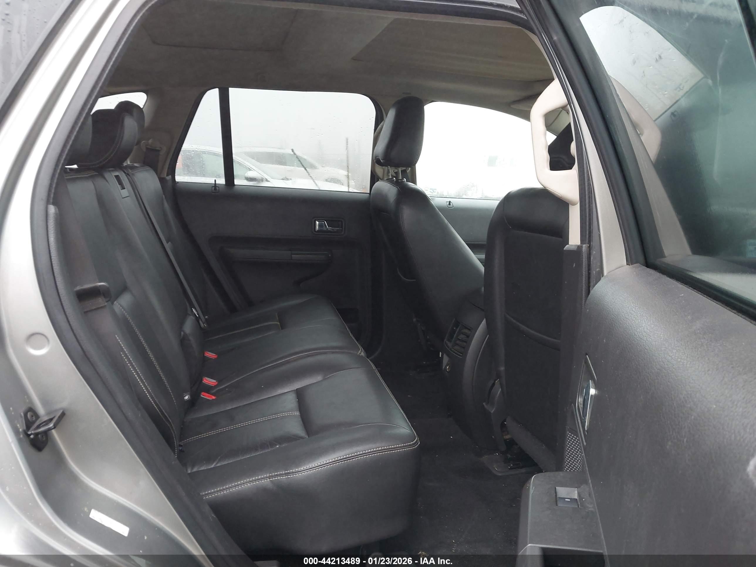 FORD EDGE image 8