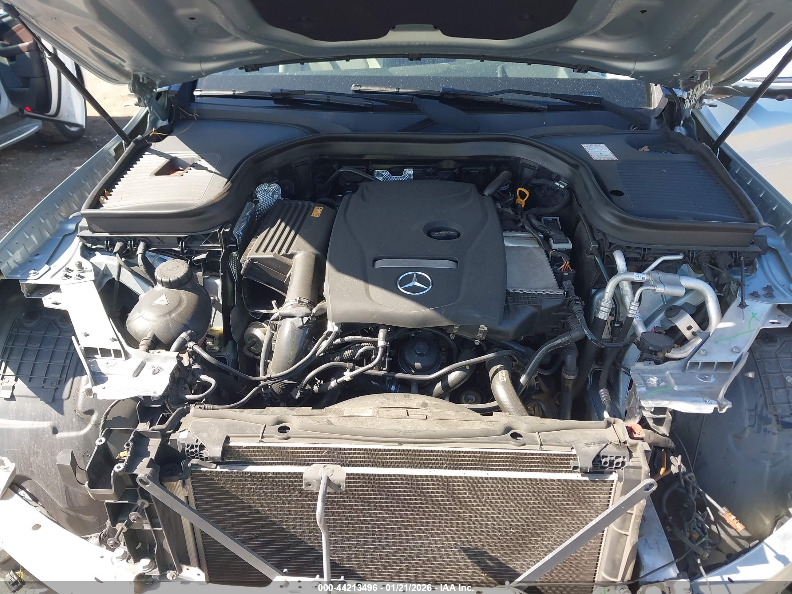 MERCEDES-BENZ GLC image 10