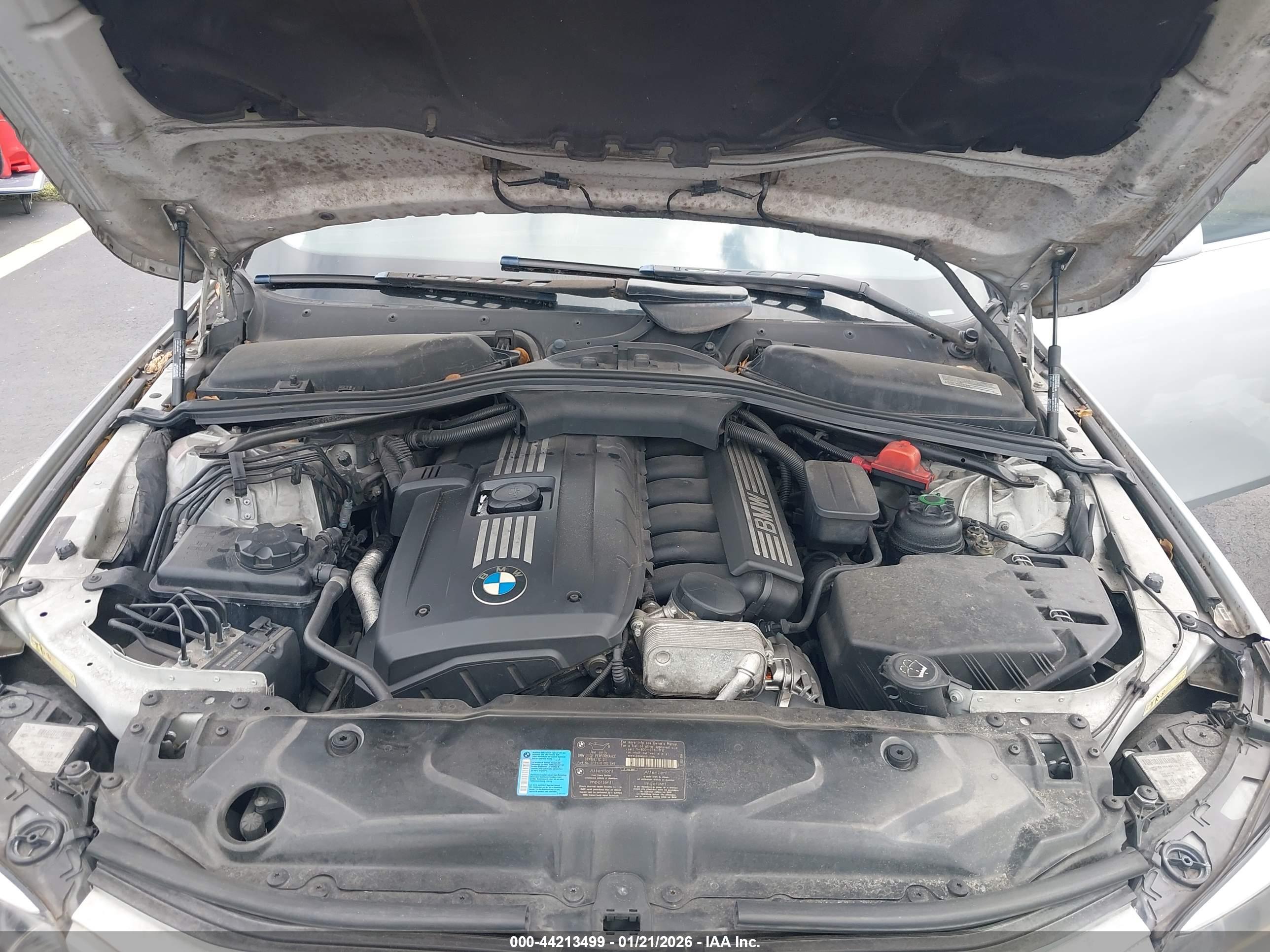 BMW 528I image 10