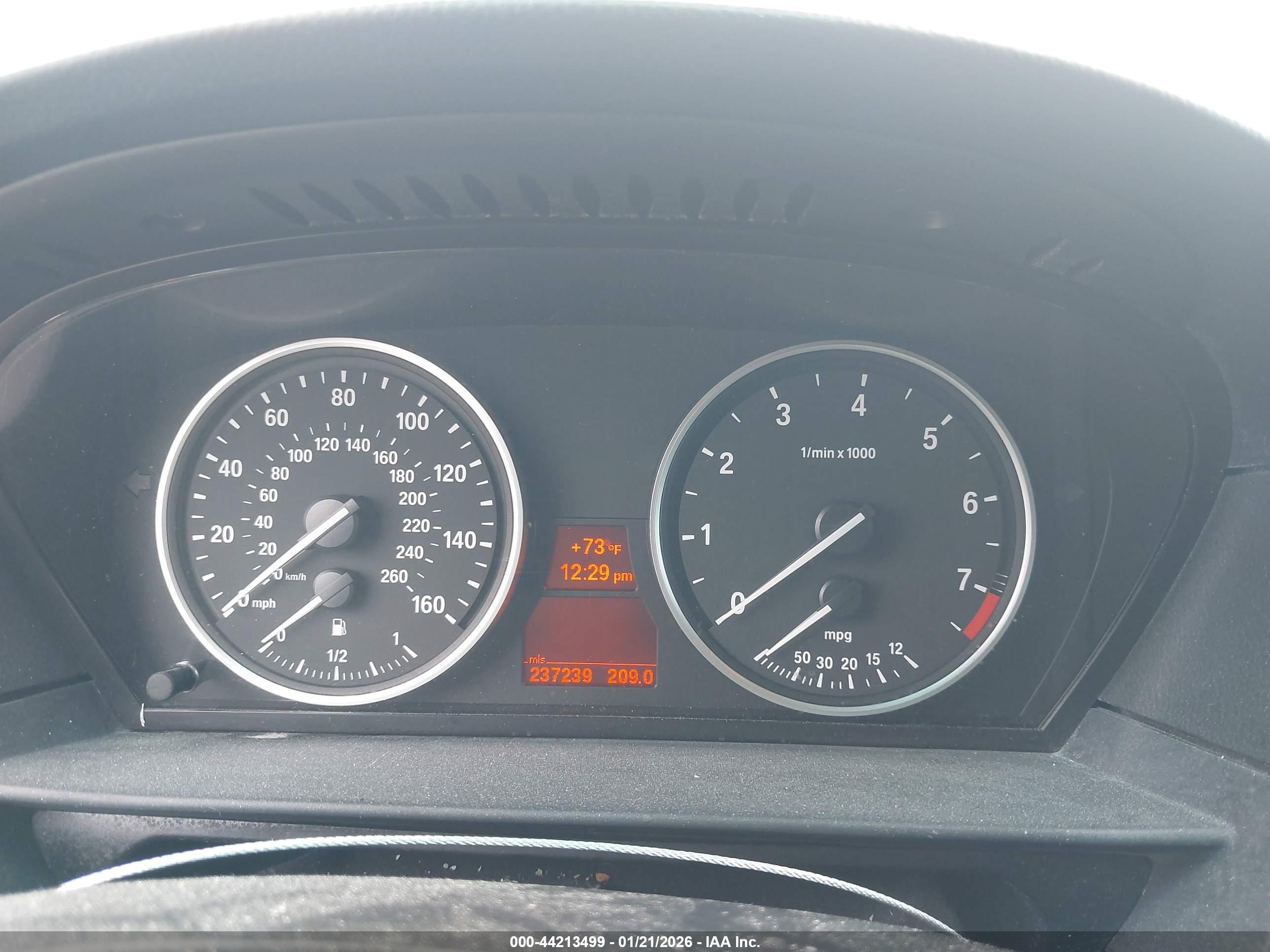 BMW 528I image 7