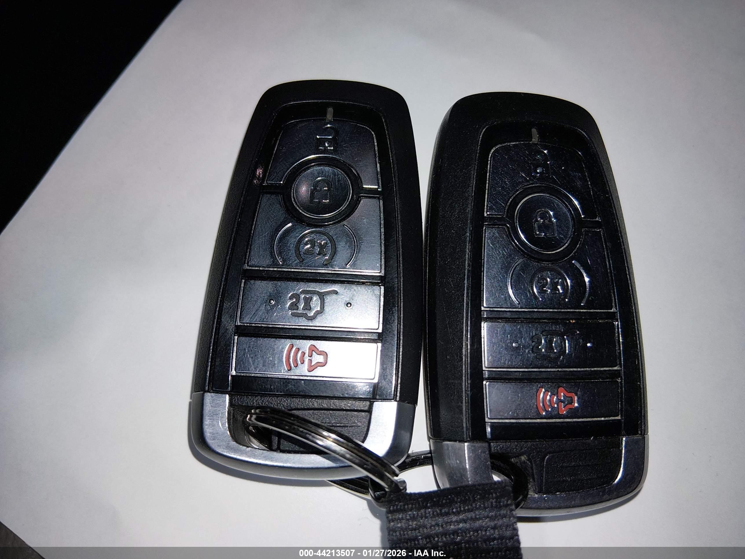 FORD EXPEDITION image 11