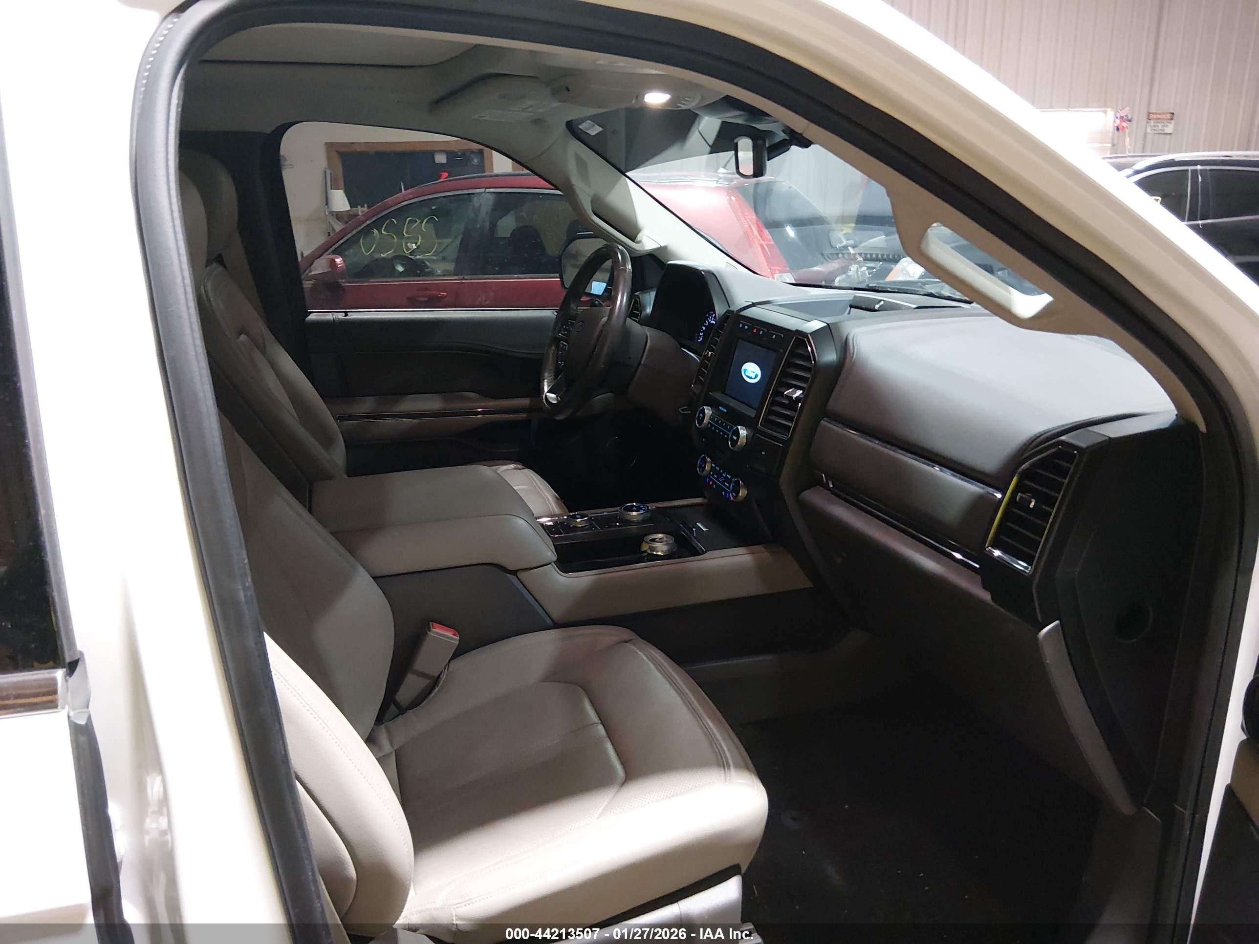 FORD EXPEDITION image 5
