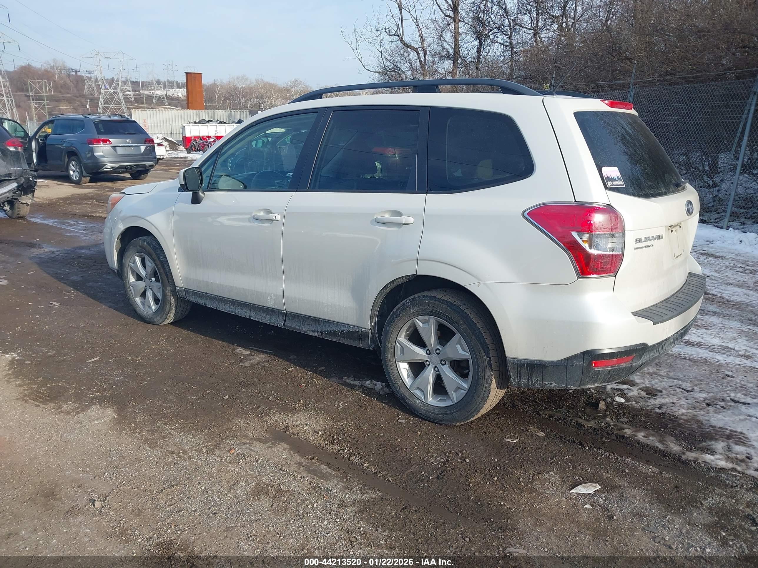 SUBARU FORESTER image 3