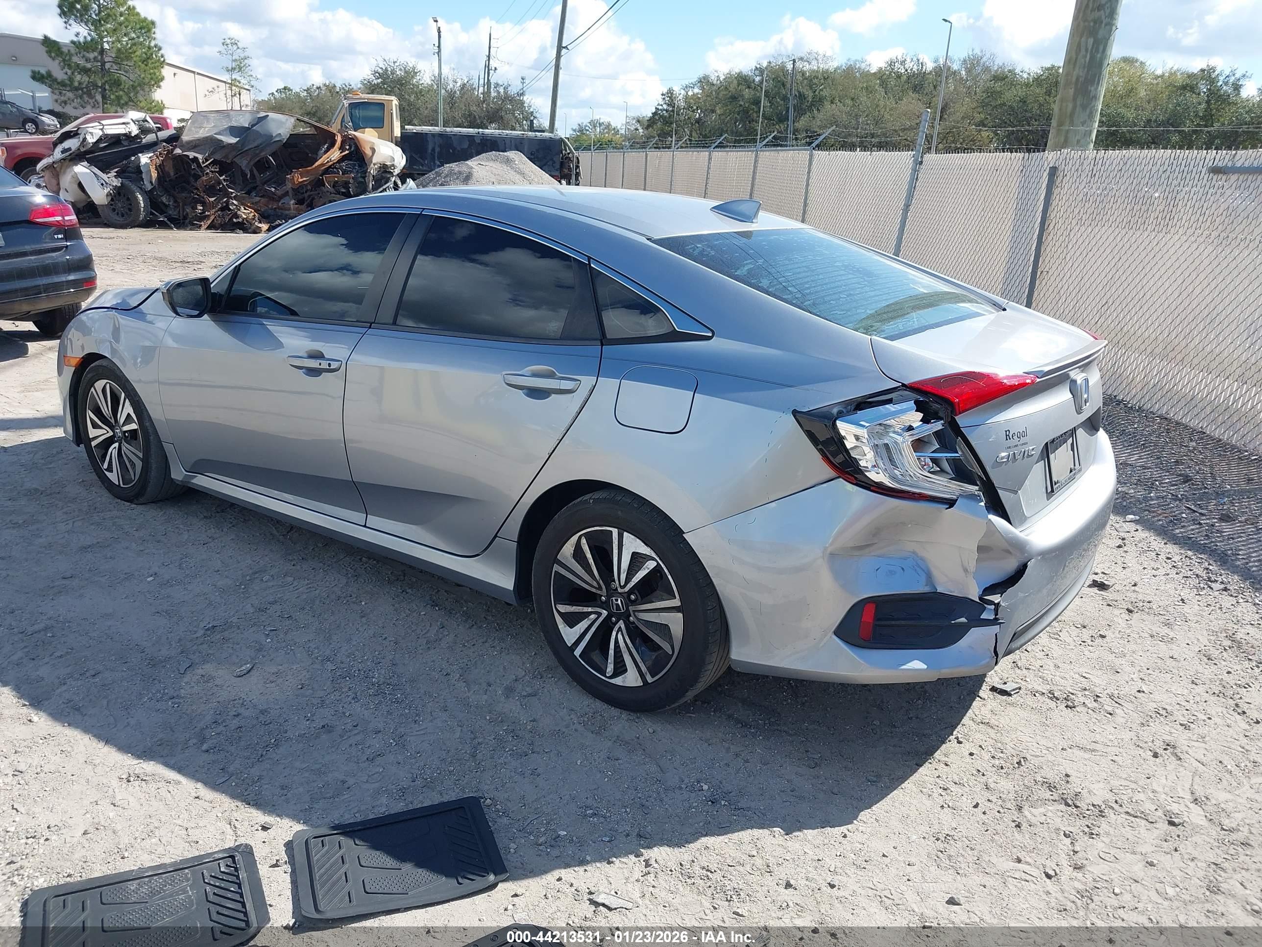HONDA CIVIC image 3