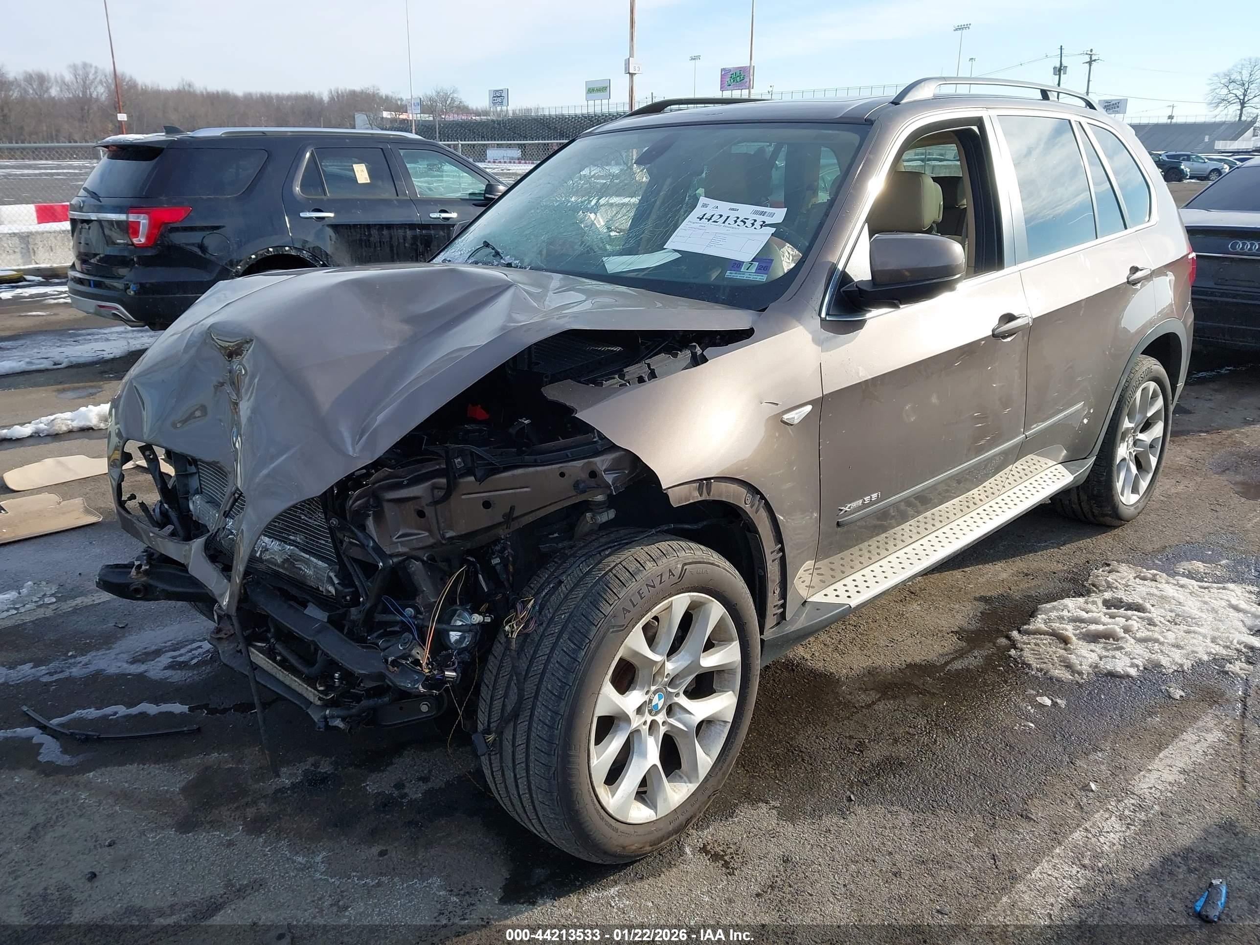 BMW X5 image 2