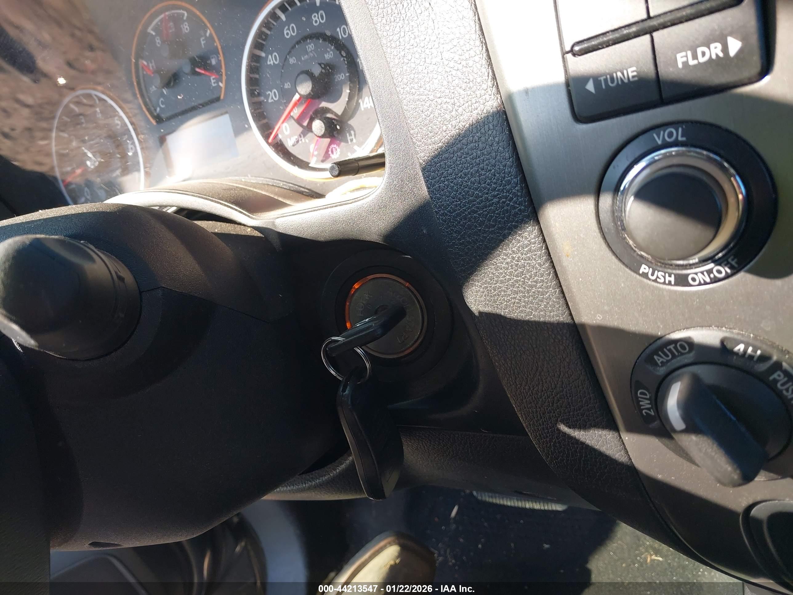 NISSAN ARMADA image 11