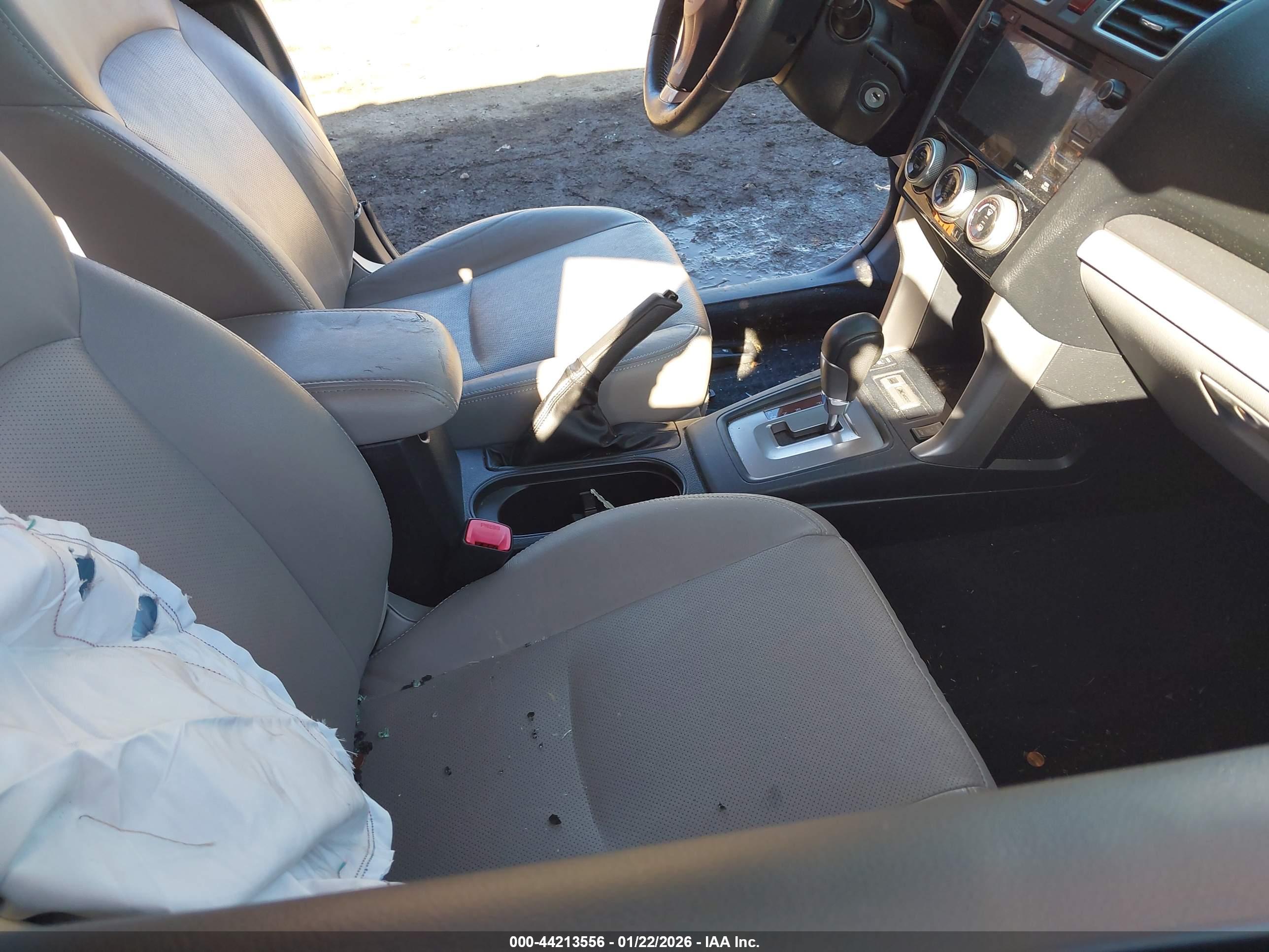 SUBARU FORESTER image 5