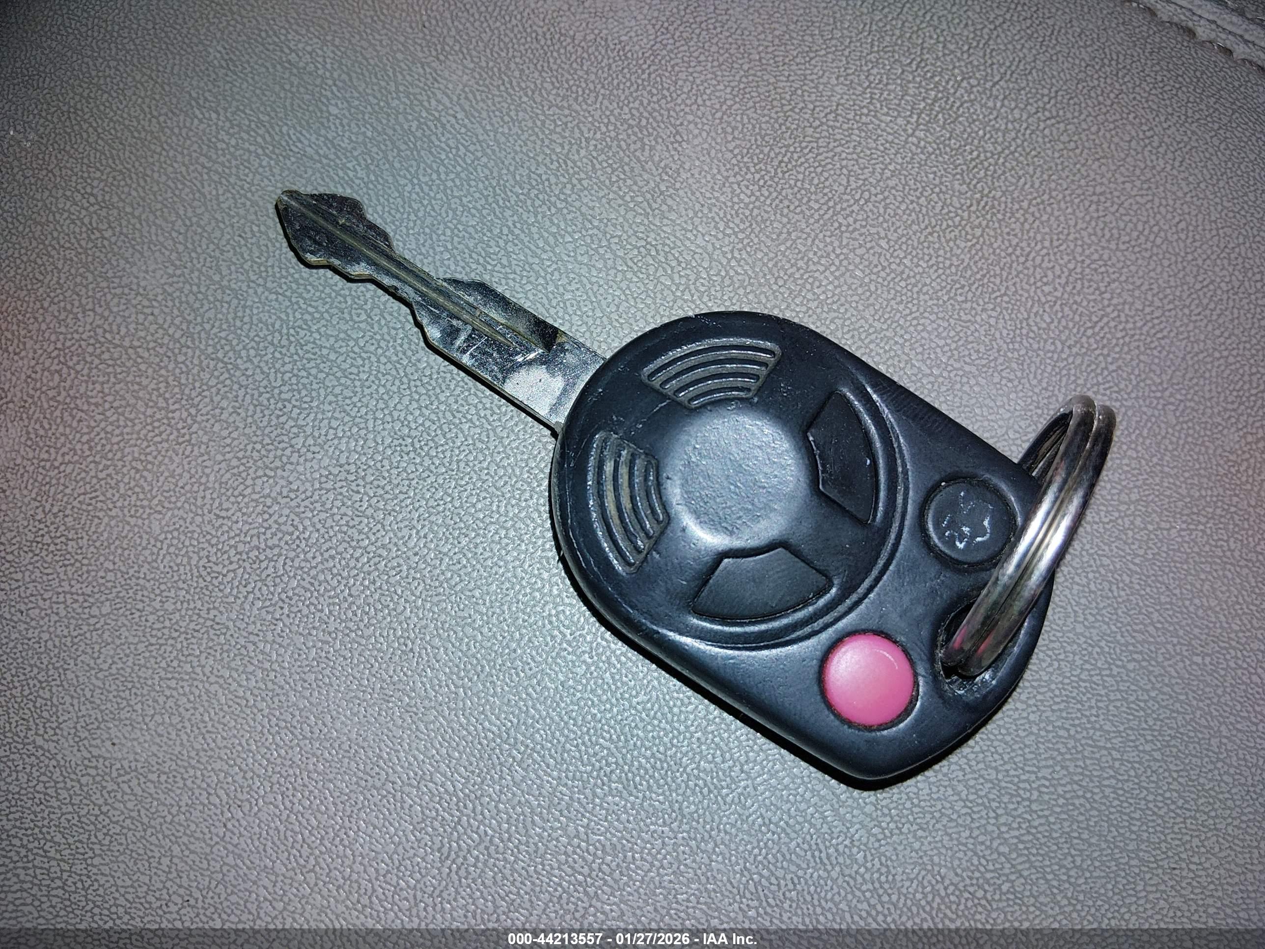 FORD TAURUS image 11