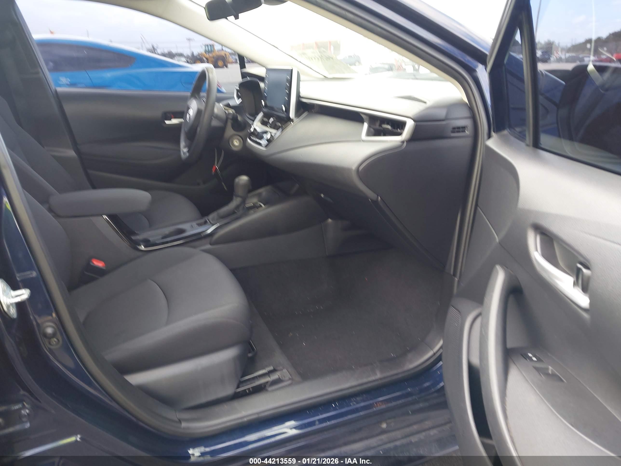 TOYOTA COROLLA image 5