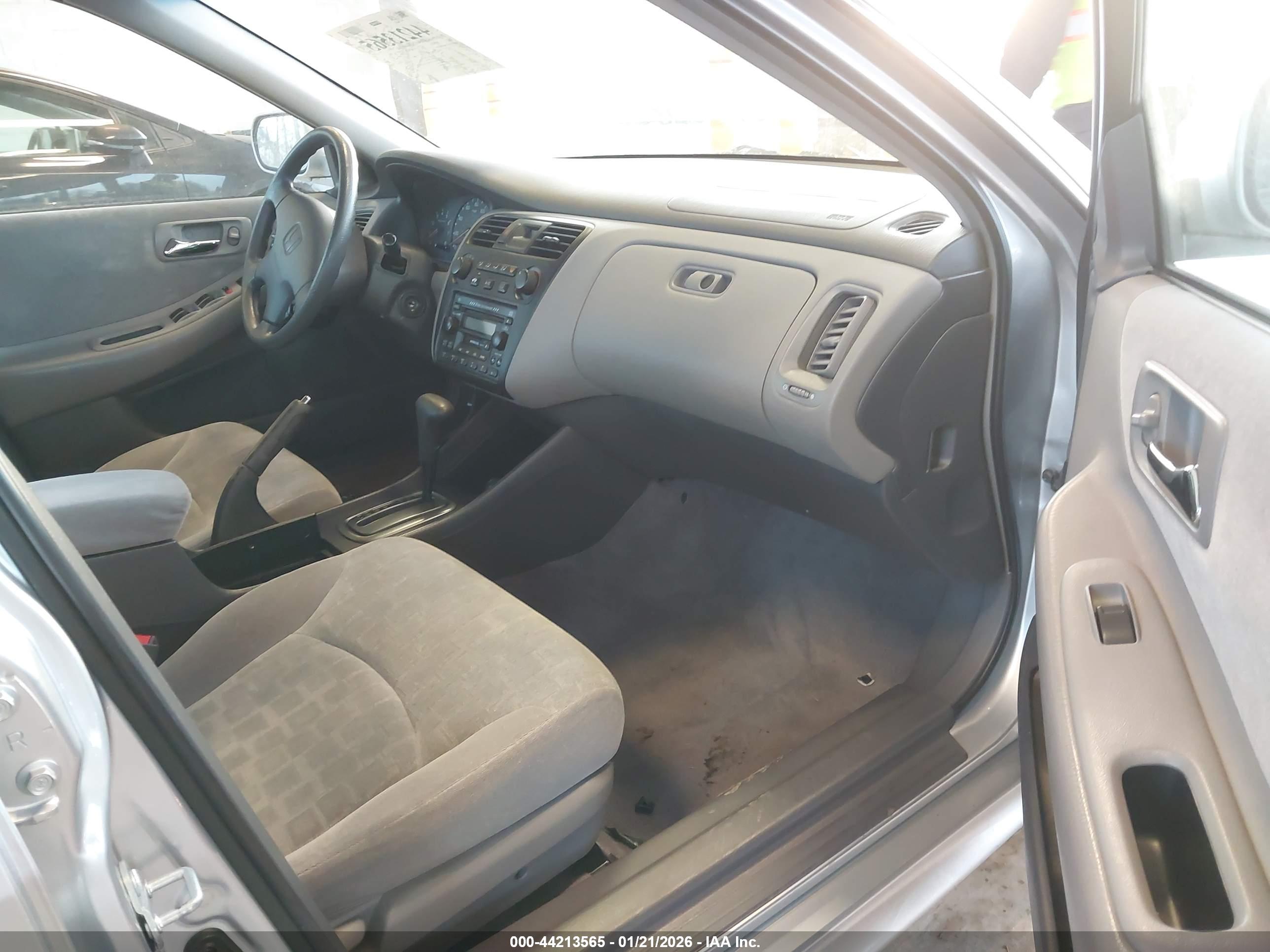 HONDA ACCORD image 5