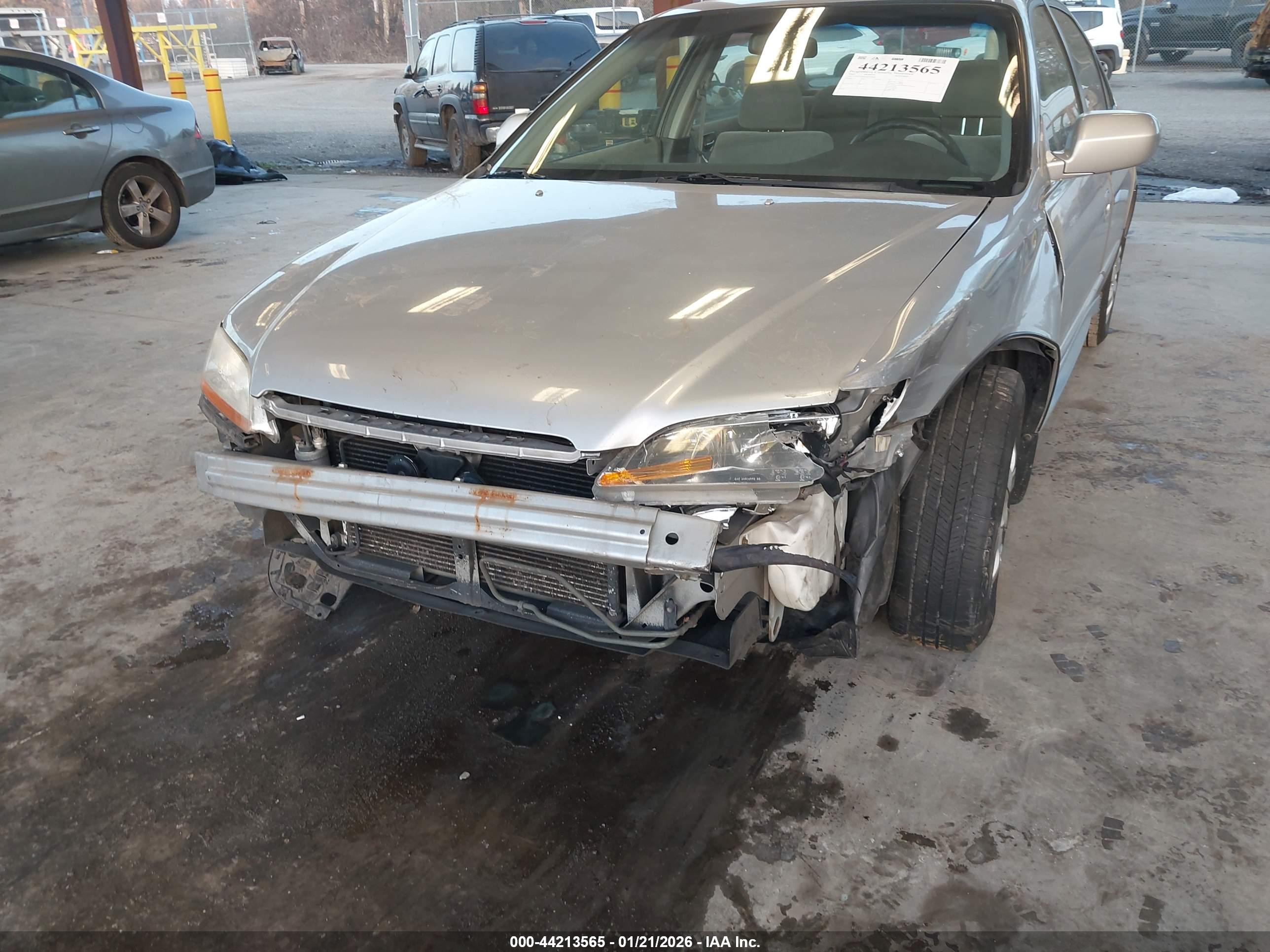 HONDA ACCORD image 6