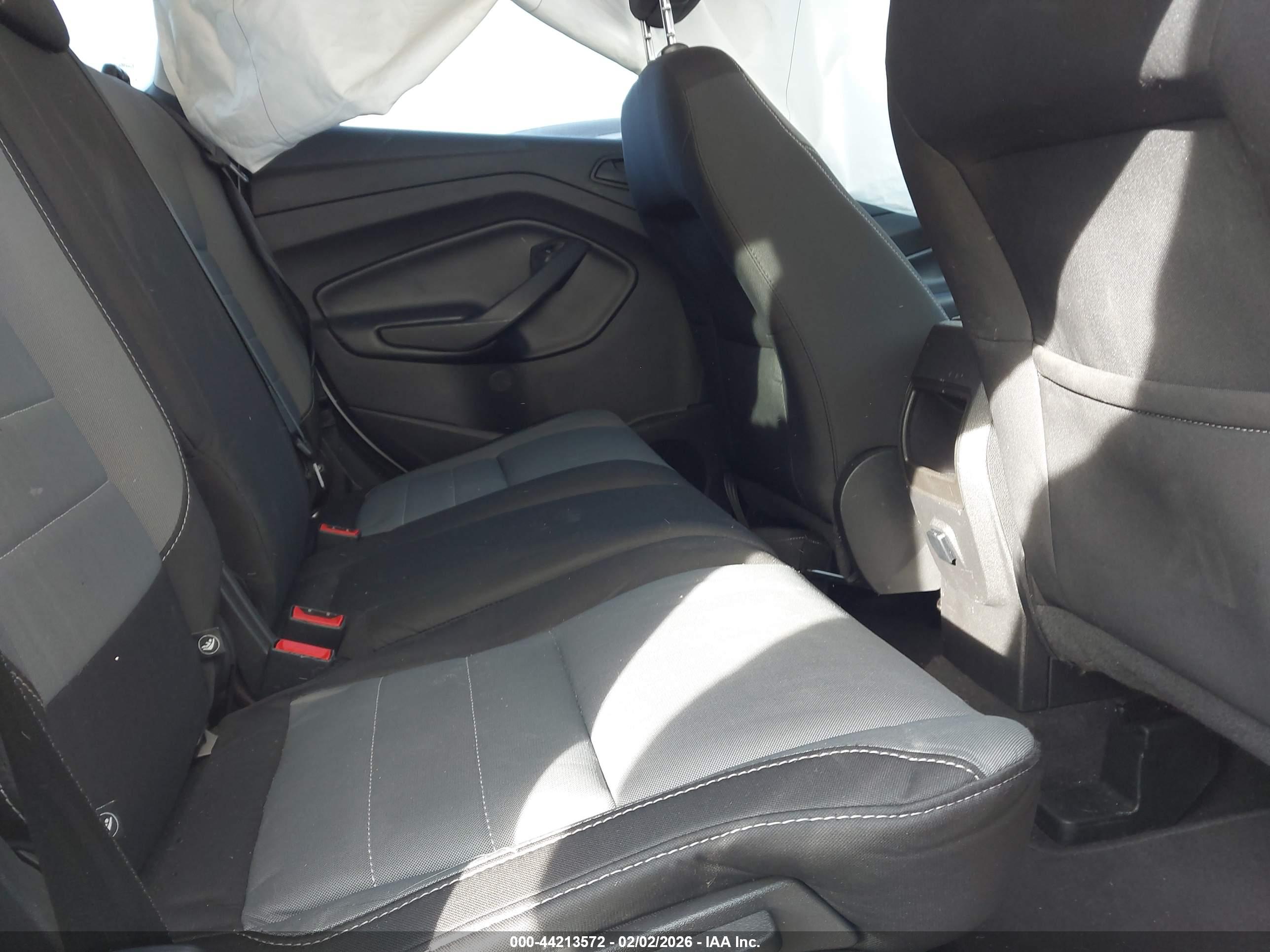 FORD ESCAPE image 8
