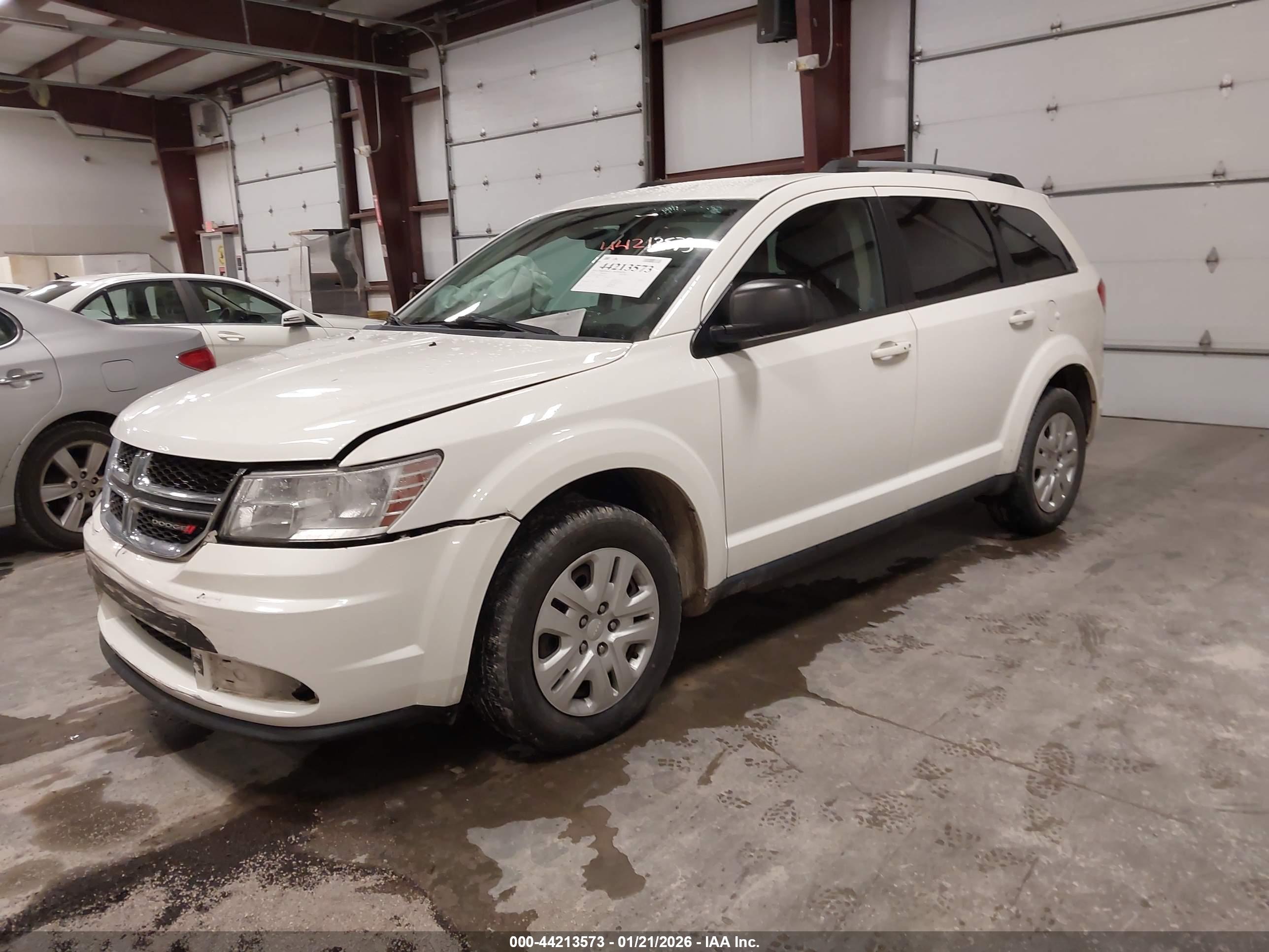 DODGE JOURNEY image 2