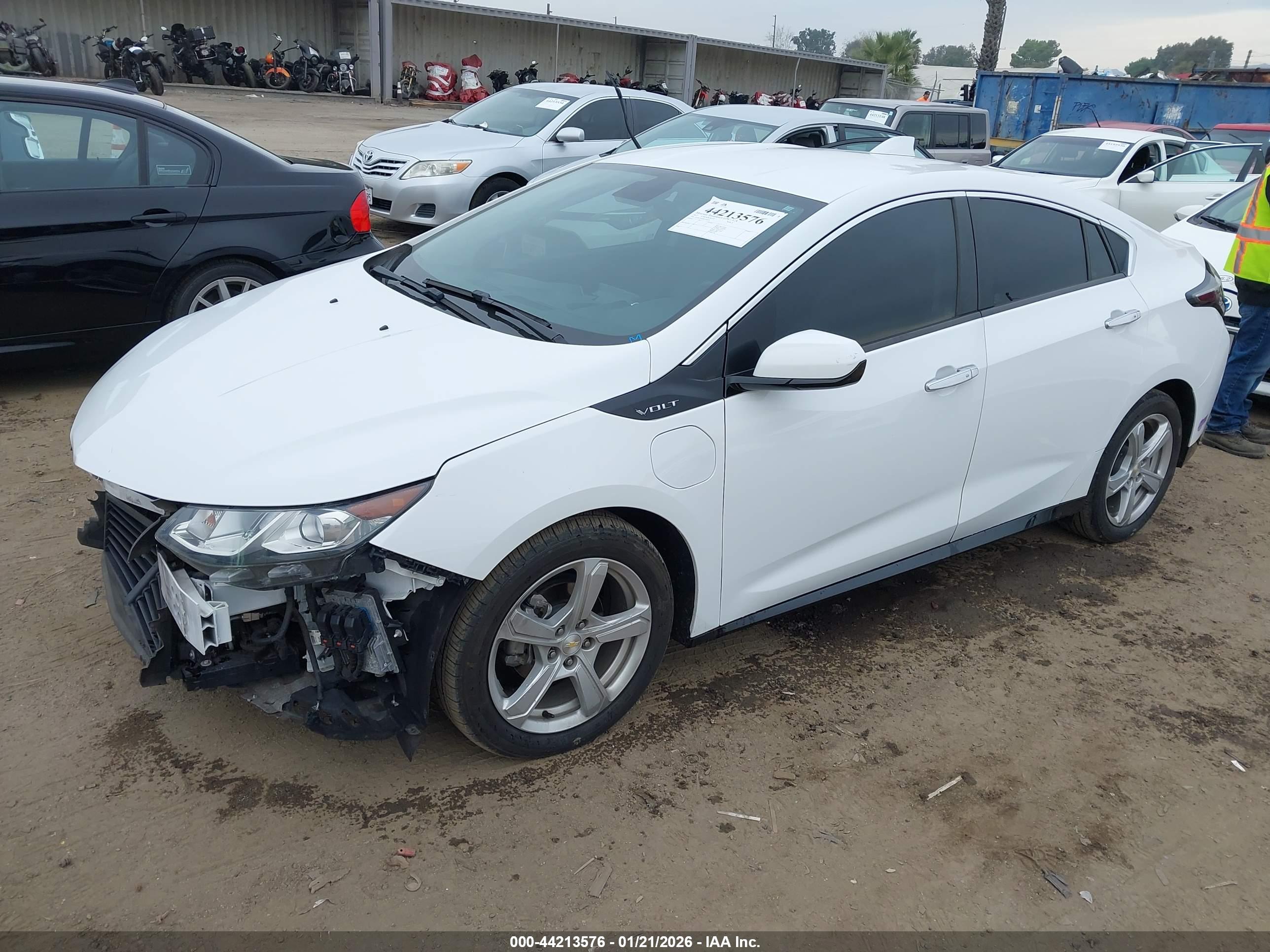CHEVROLET VOLT image 2