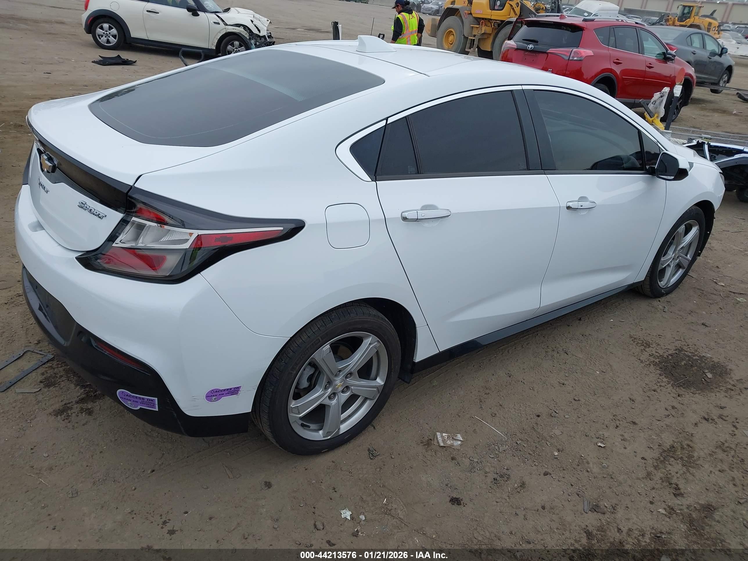 CHEVROLET VOLT image 4