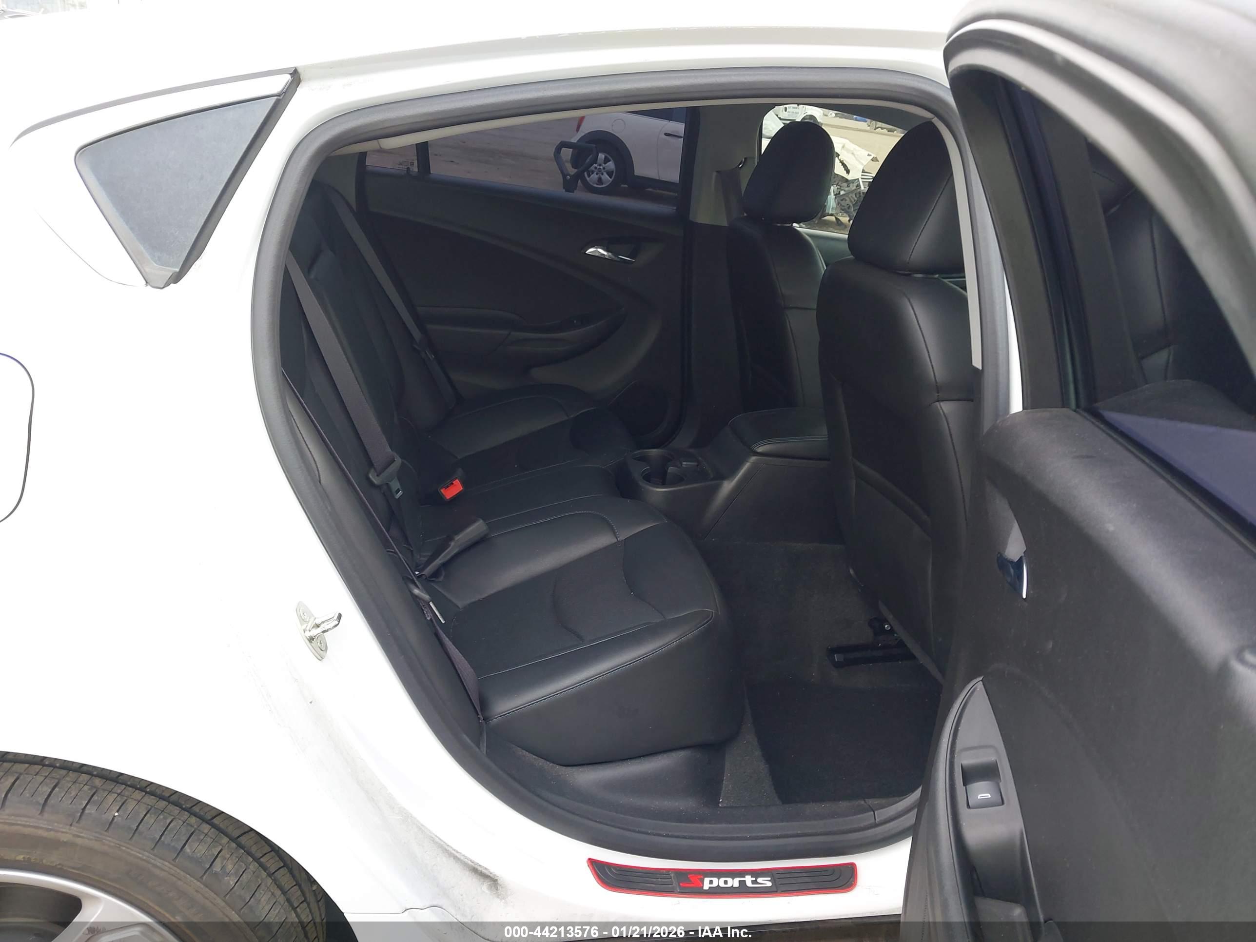 CHEVROLET VOLT image 8