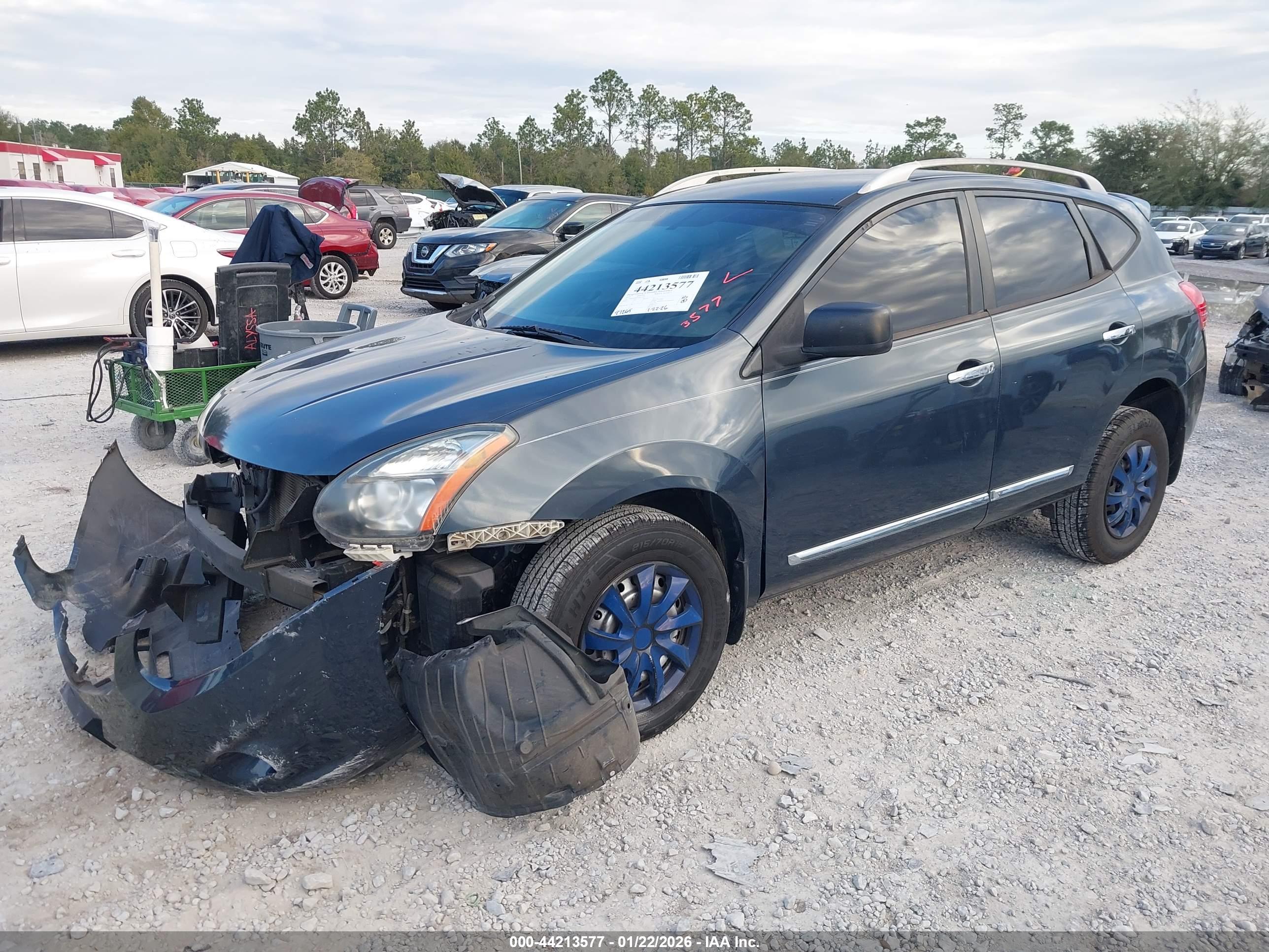 NISSAN ROGUE image 2