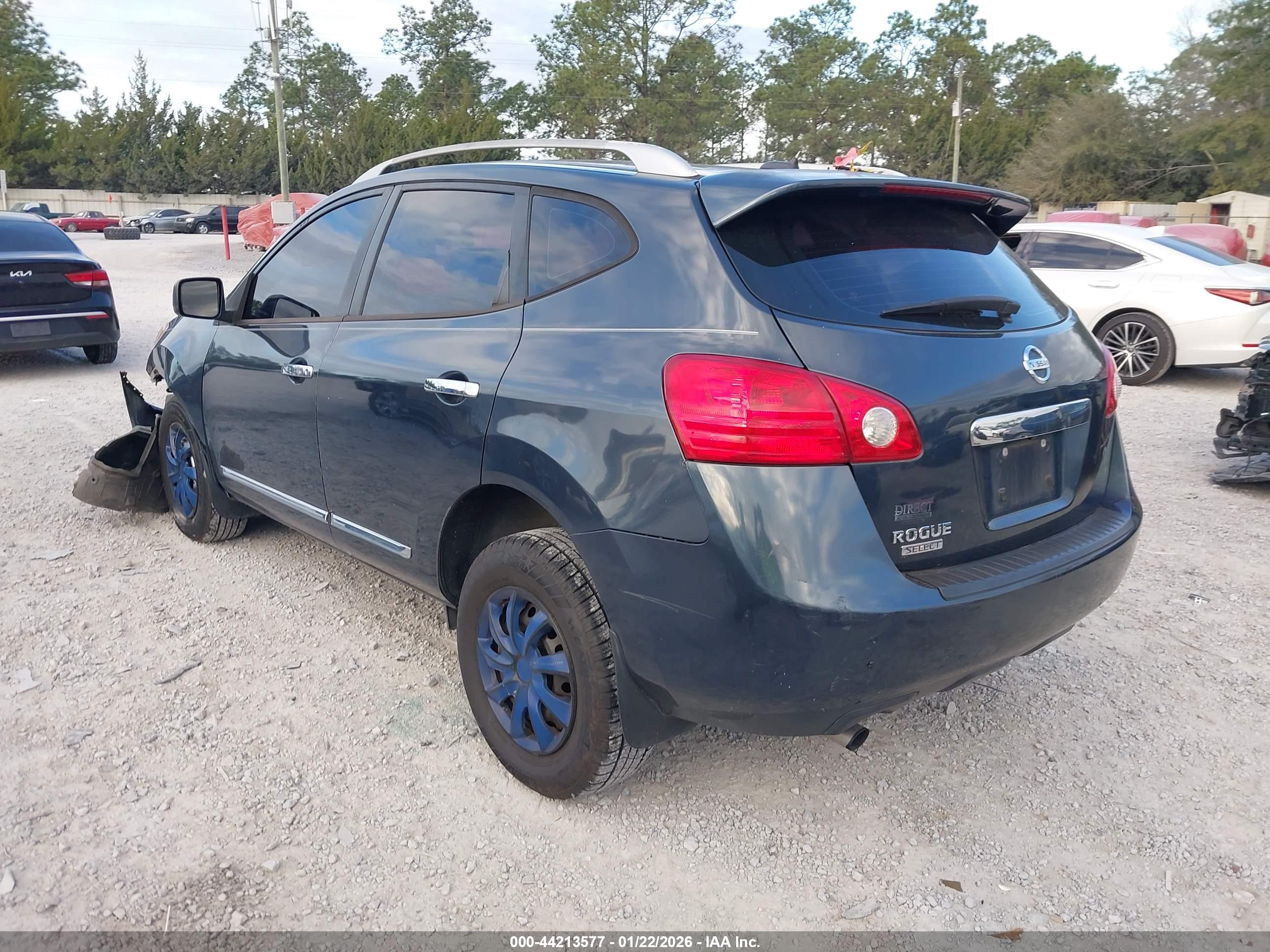 NISSAN ROGUE image 3
