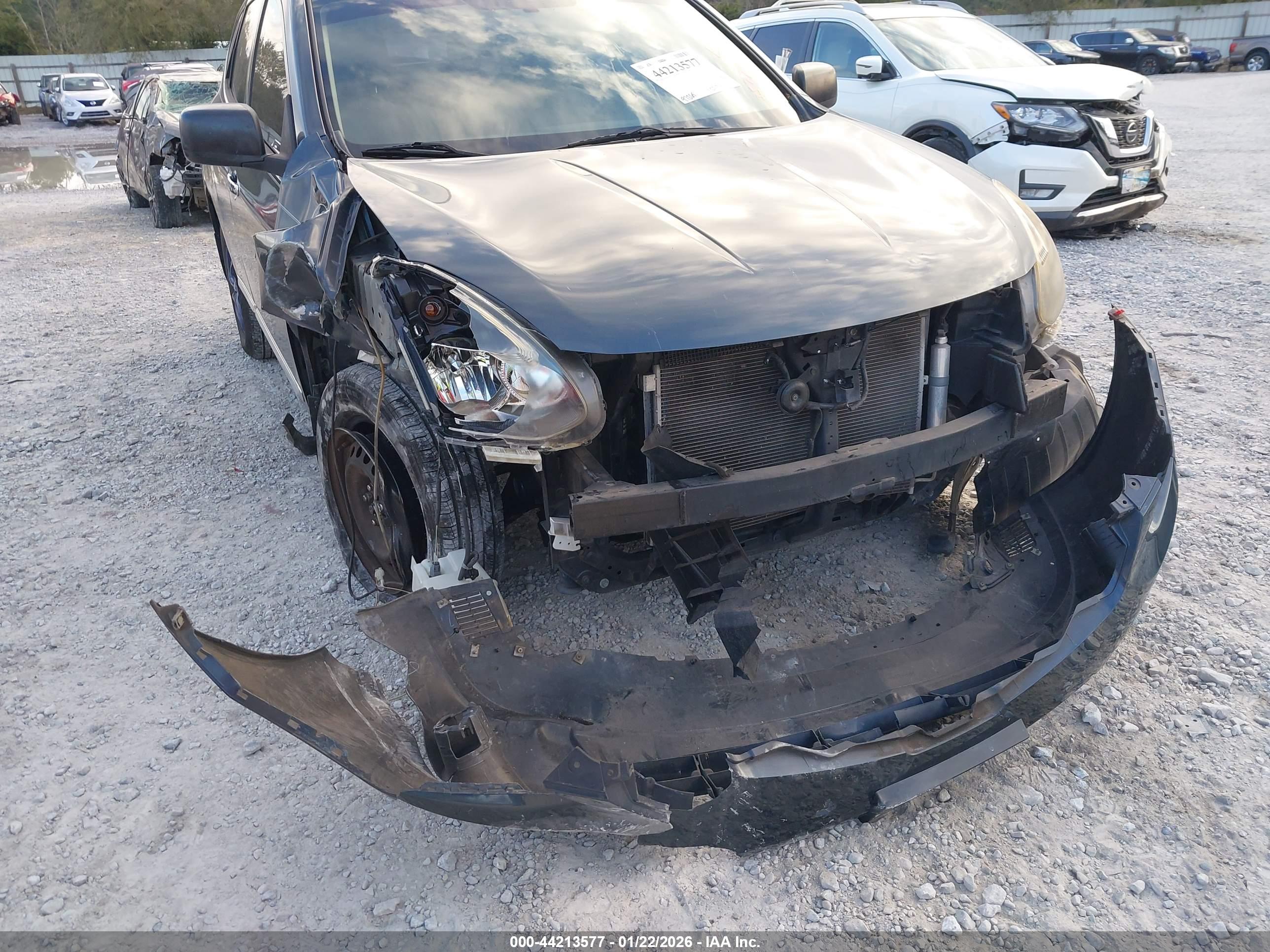 NISSAN ROGUE image 6