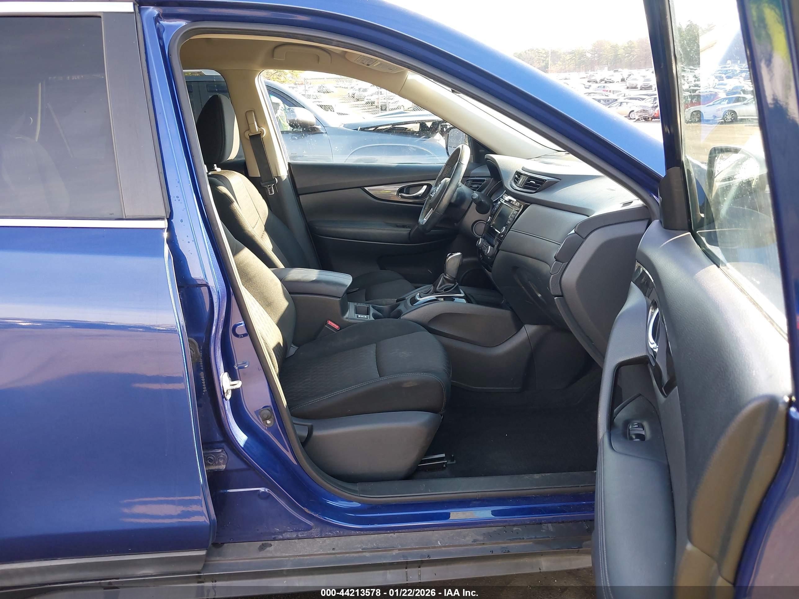NISSAN ROGUE image 5